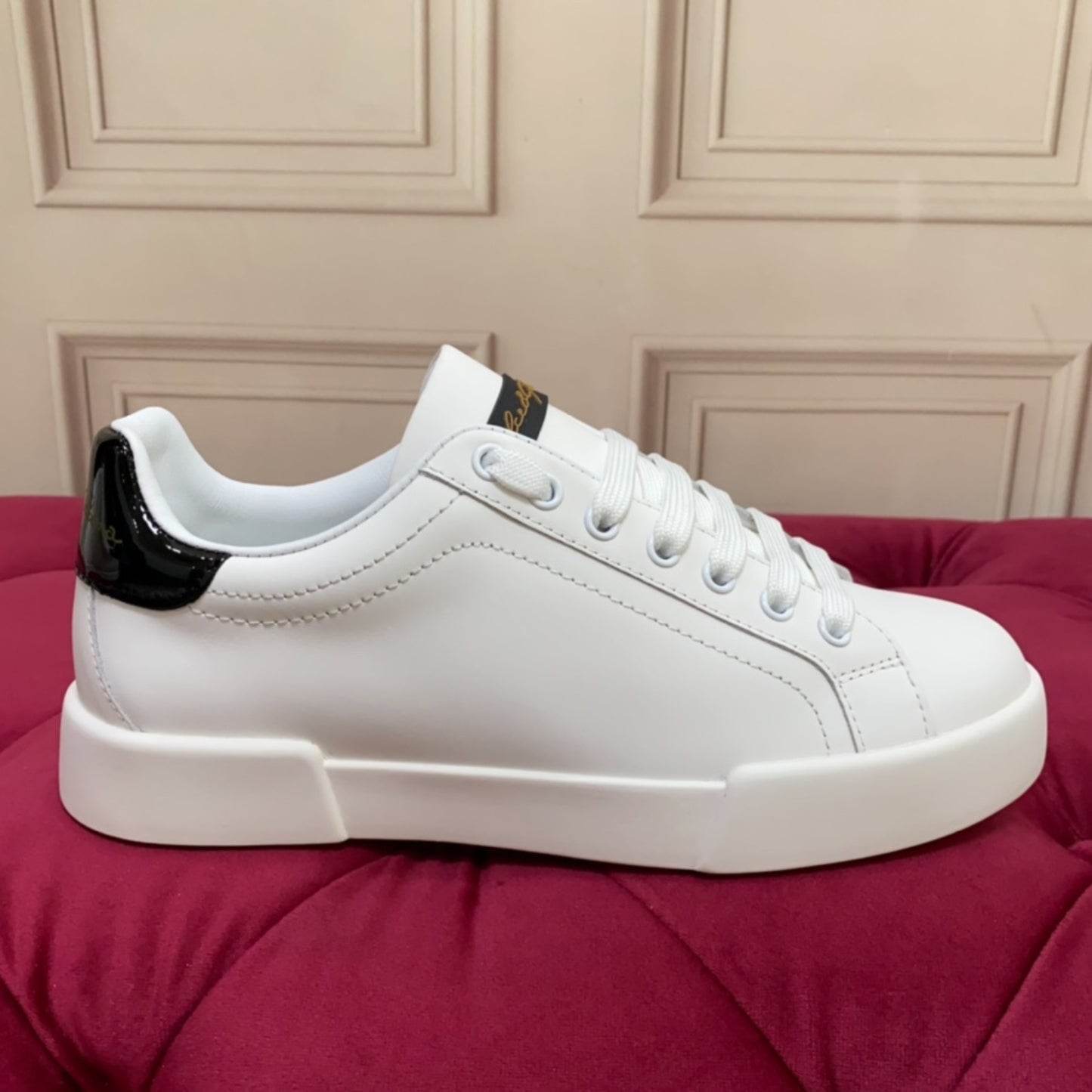 Tenis DG Portofino Couro Liso Branco com Preto