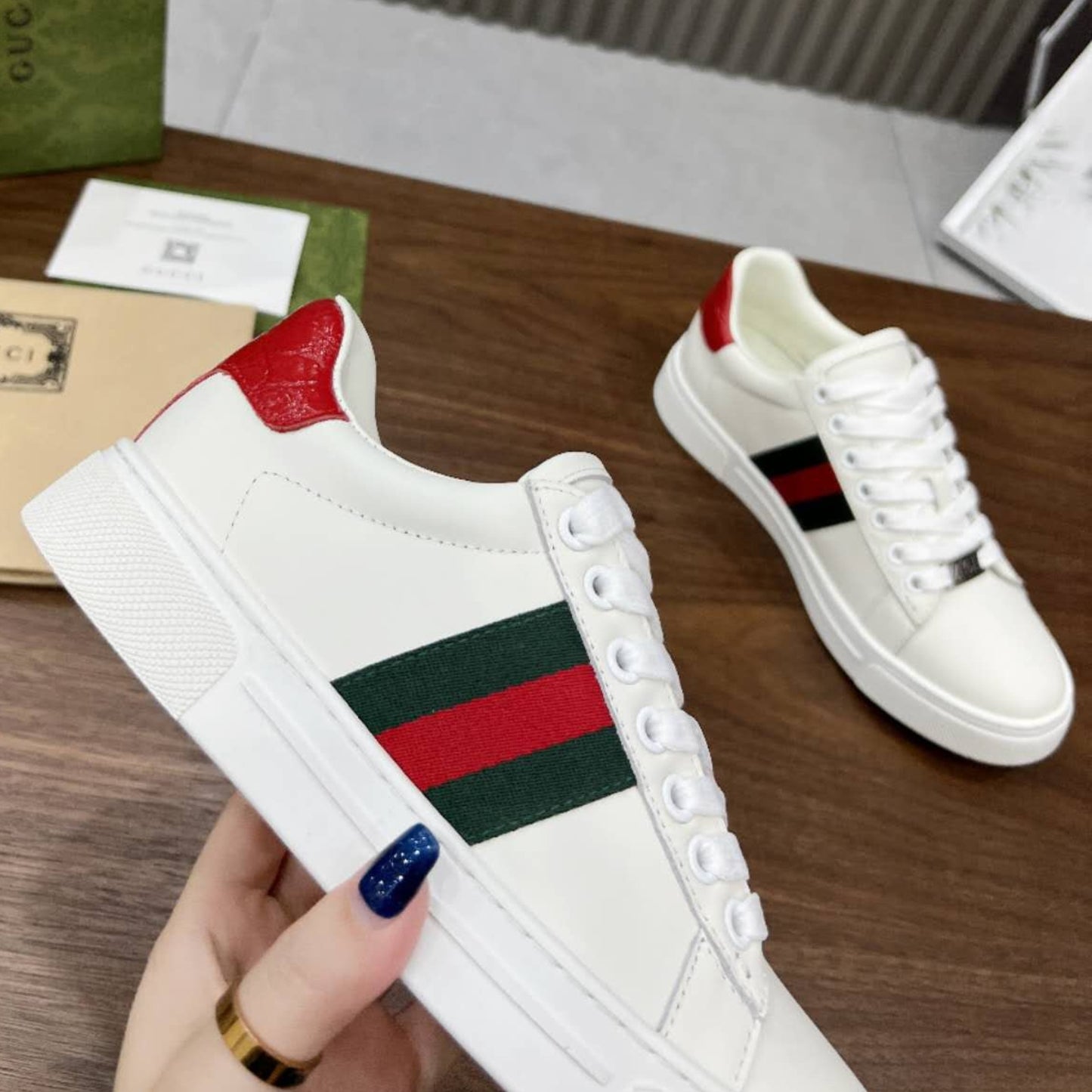 Tênis GG Ace Web Branco detalhe Vermelho