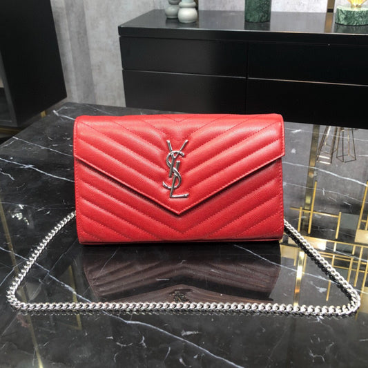 Bolsa YSL Monograma Pequena Vermelha