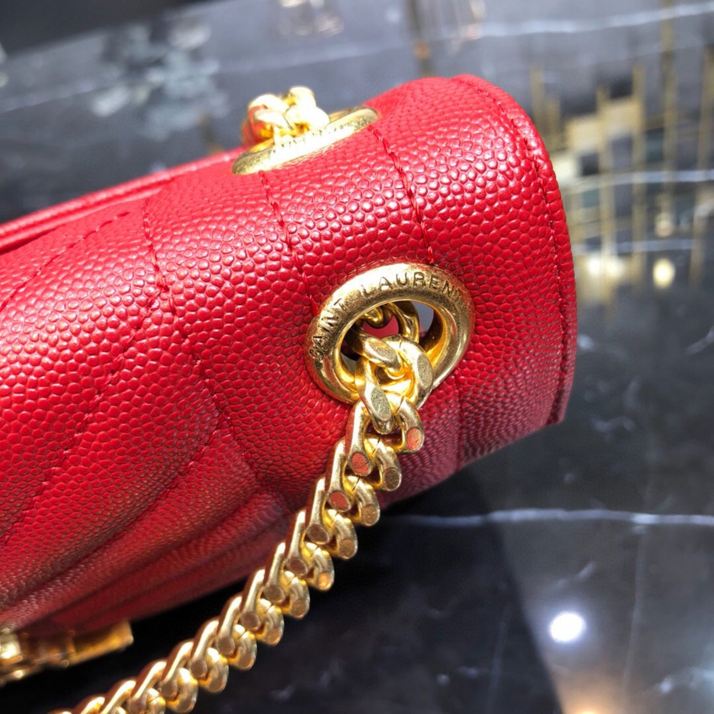 Bolsa YSL tiracolo Envelope Média Vermelha 24cm