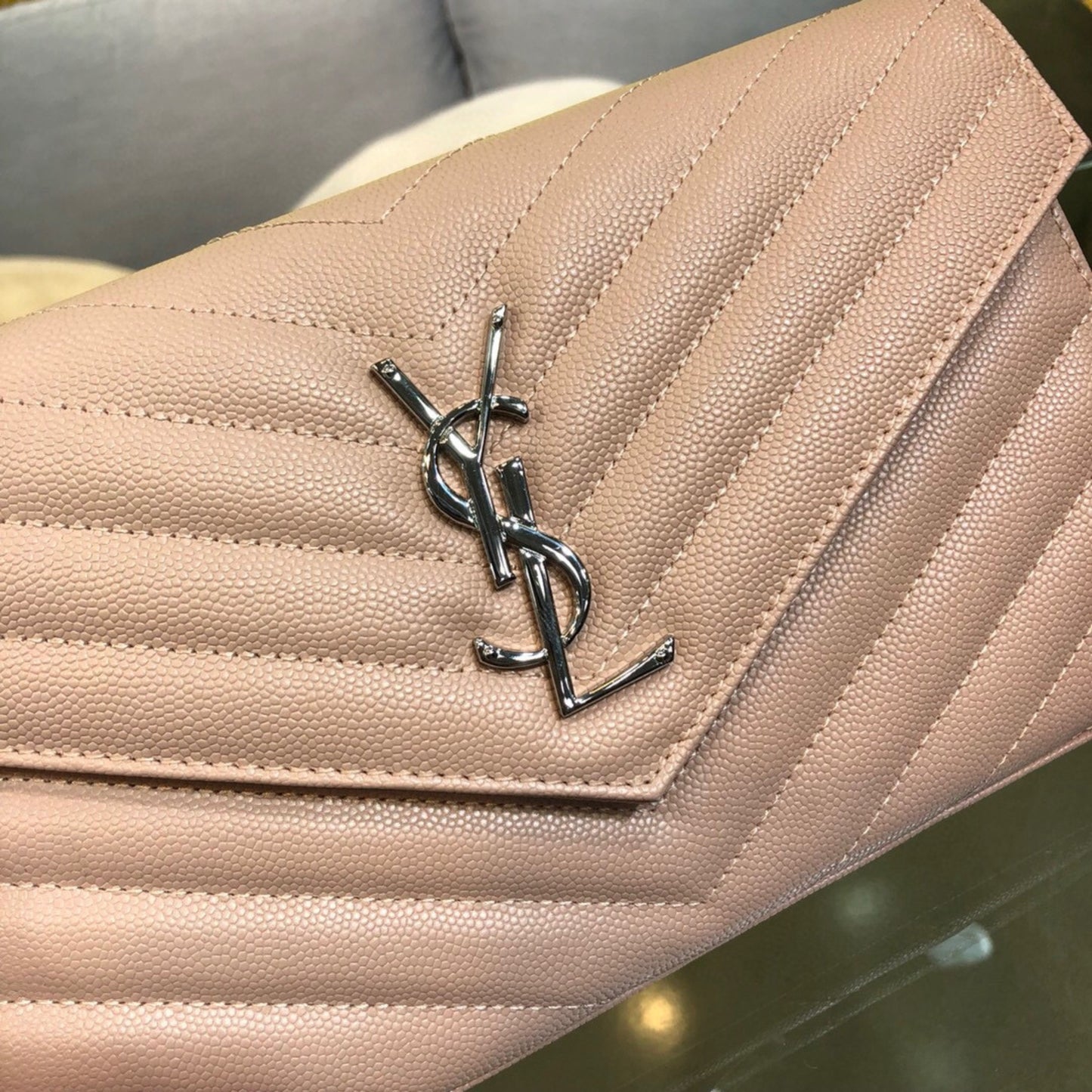 Bolsa YSL Monograma Pequena Rosê