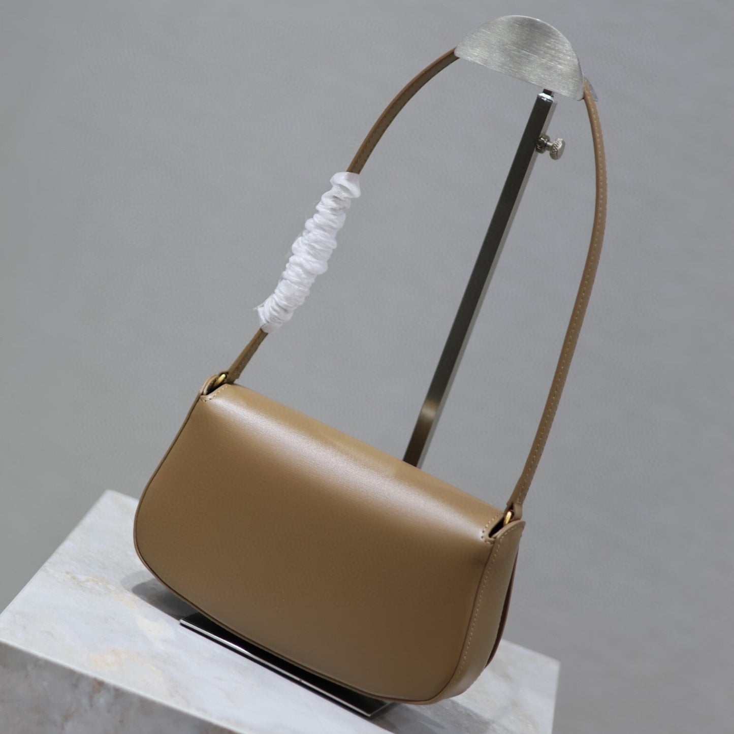 Bolsa YSL Voltaire mini Bege de couro