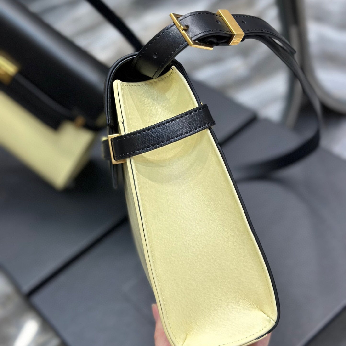 Bolsa YSL Manhattan Bege com preto pequena