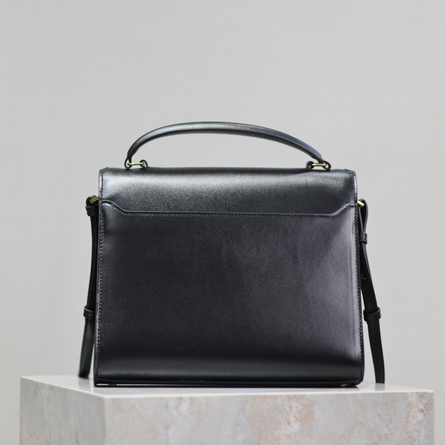 Bolsa YSL Cassandra Pequena Preta