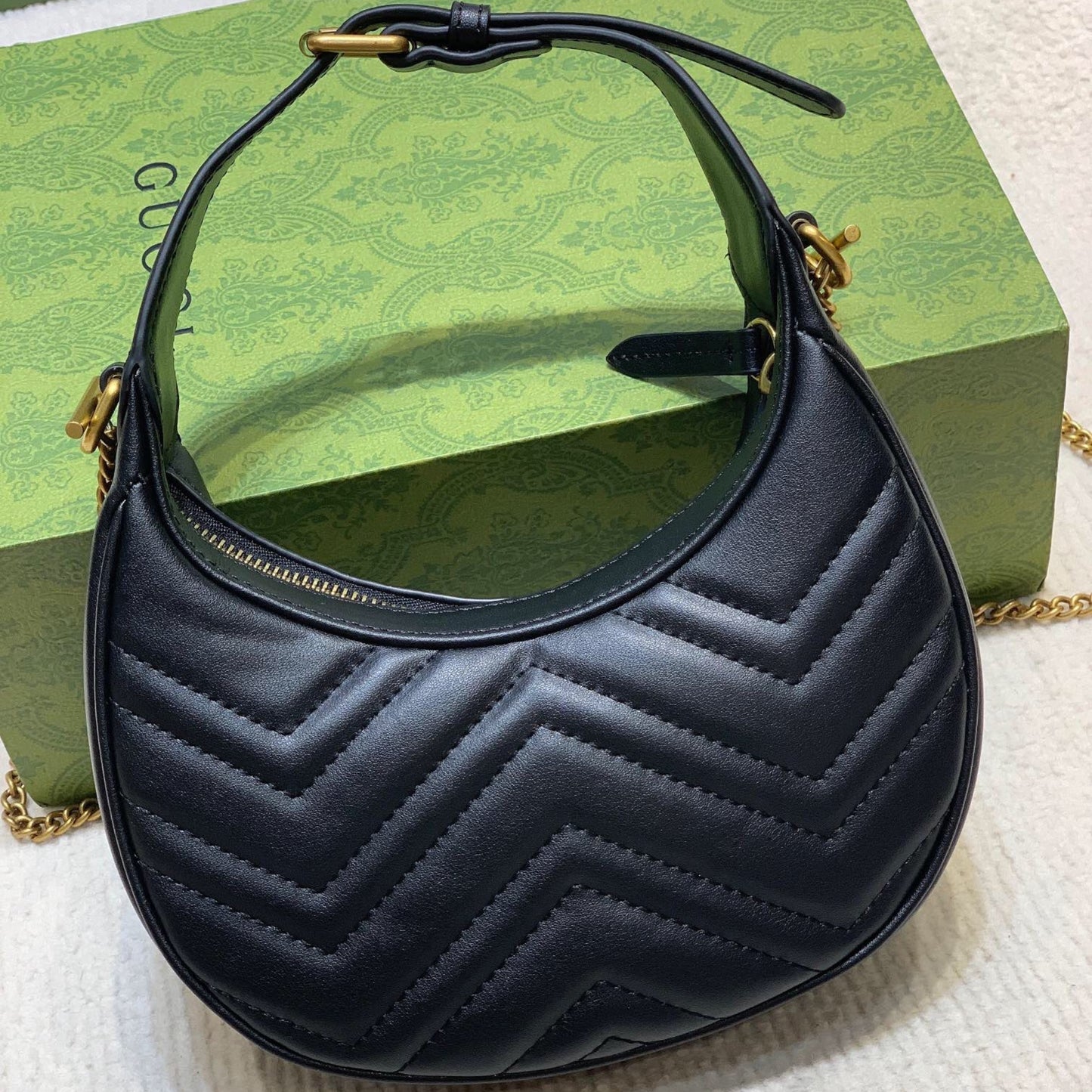 Bolsa GG Marmont Mini half-moon Preta 21cm