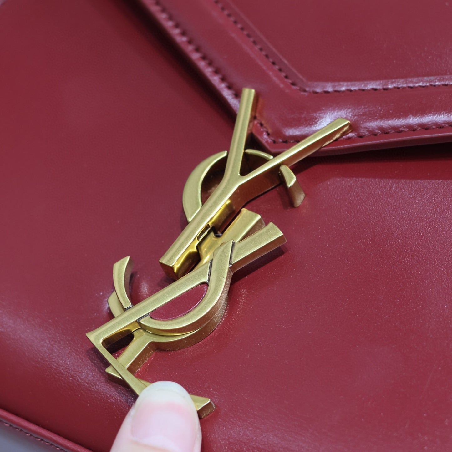 Bolsa YSL Cassandra Pequena Vermelha