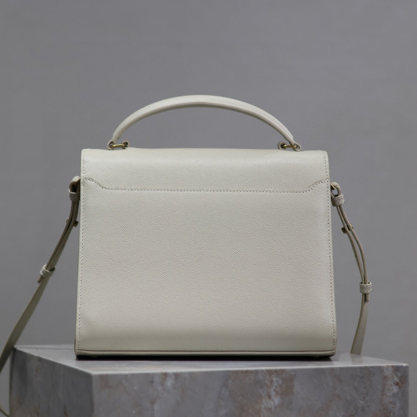 Bolsa YSL Cassandra Pequena Branca