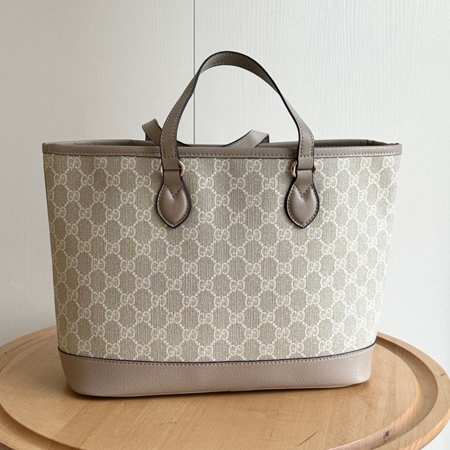 Bolsa GG Ophidia Supreme Pequena bege e branca 31cm