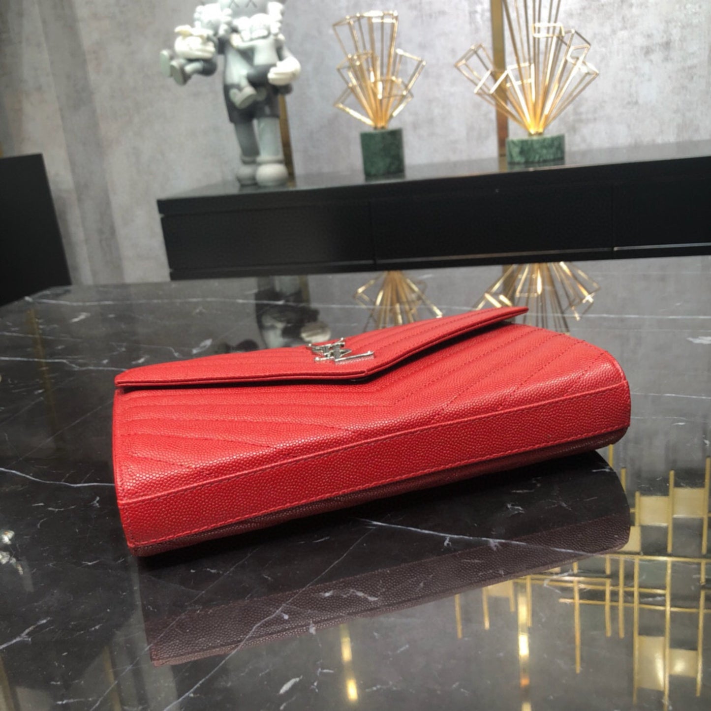 Bolsa YSL Monograma Pequena Vermelha