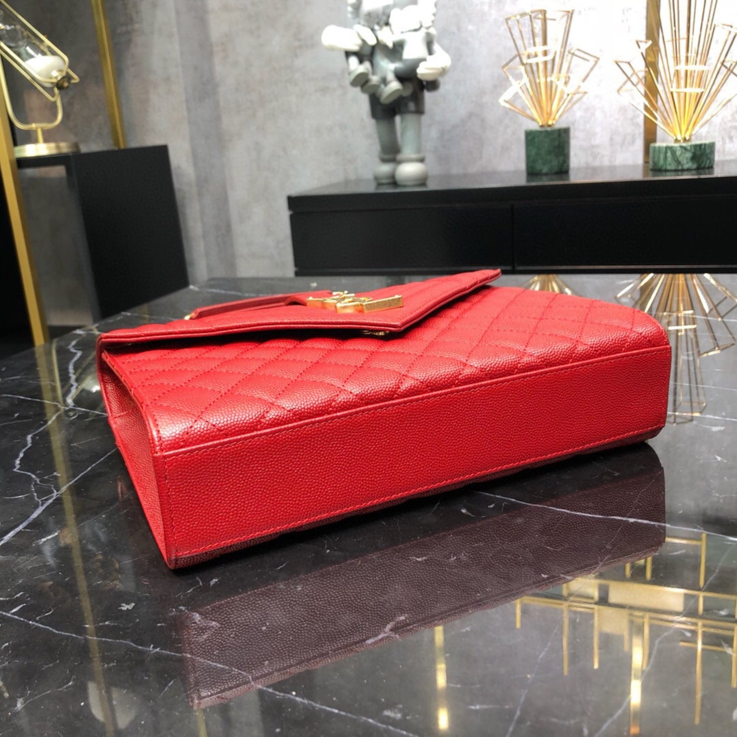 Bolsa YSL tiracolo Envelope Média Vermelha 24cm