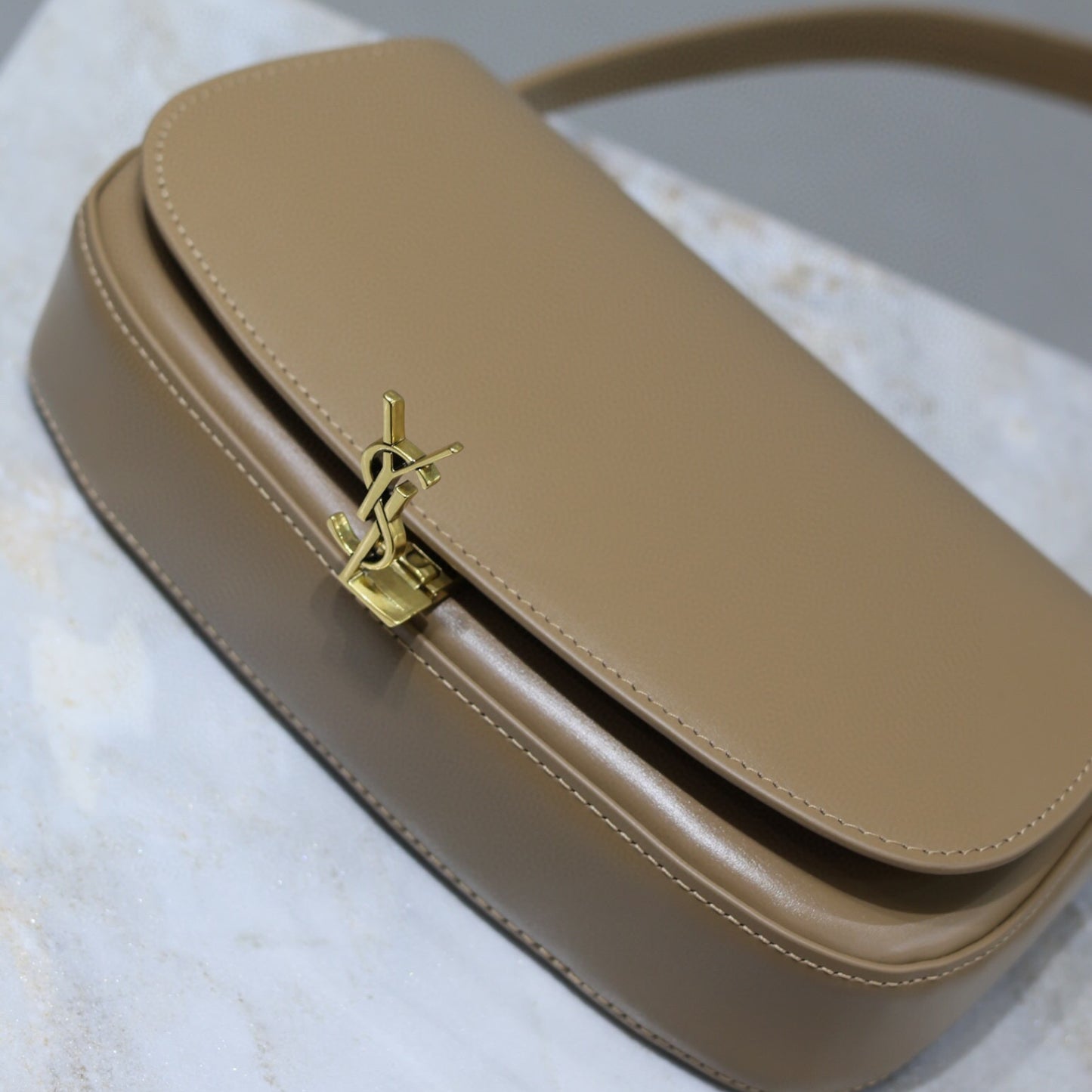 Bolsa YSL Voltaire mini Bege de couro