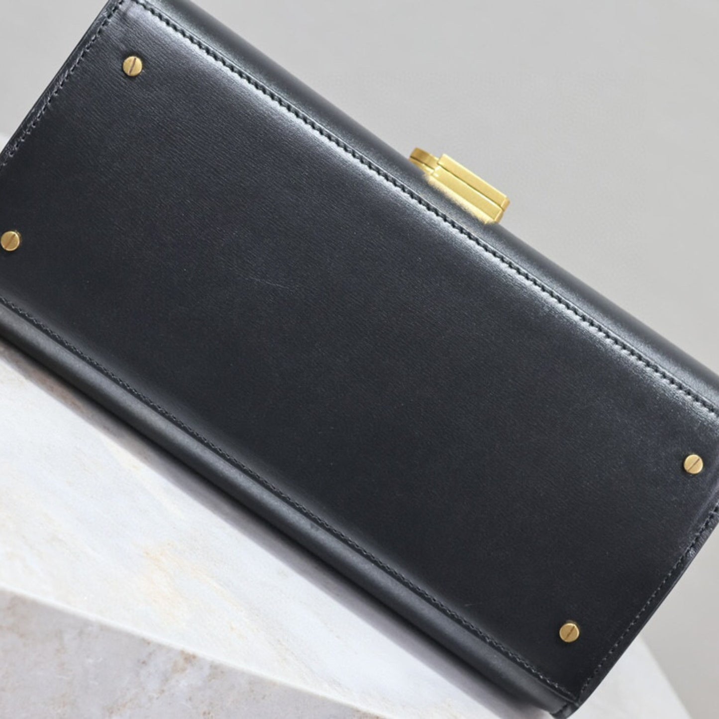 Bolsa YSL Cassandra Pequena Preta