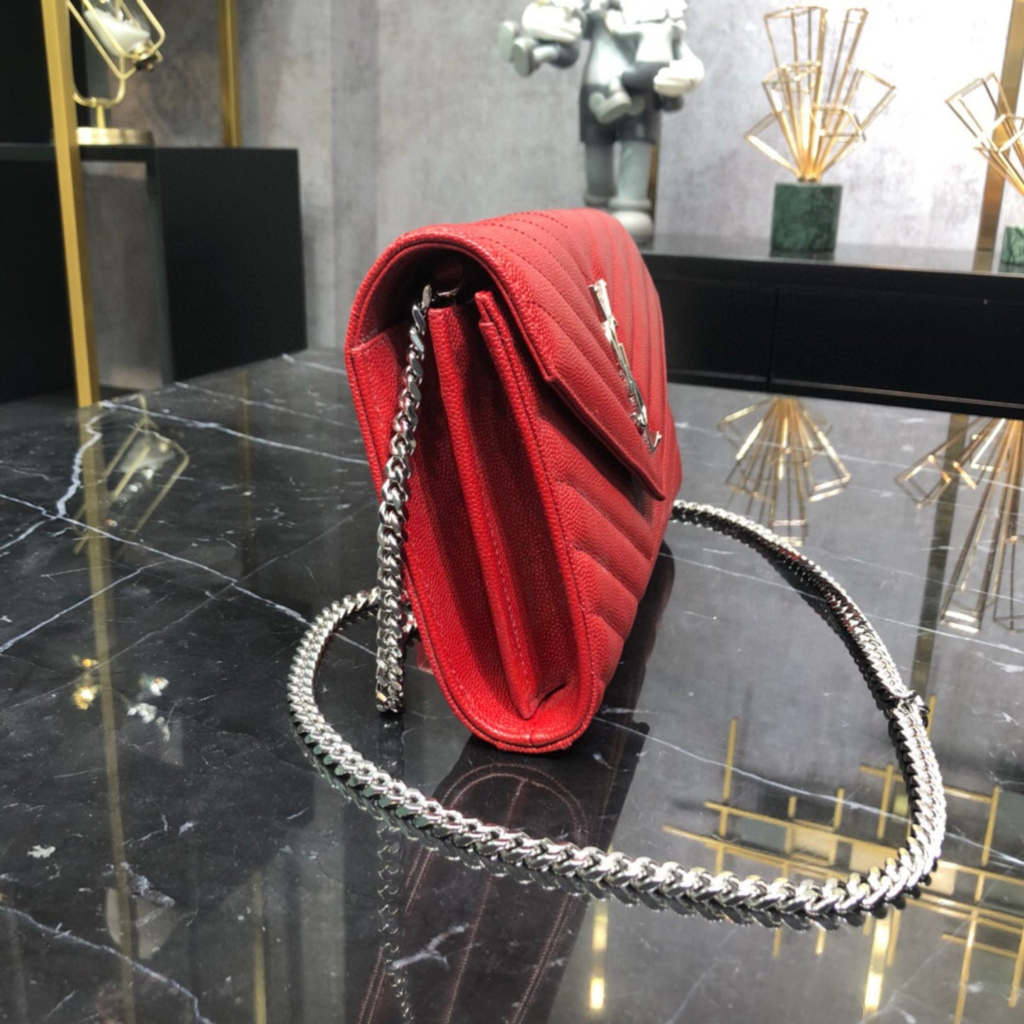 Bolsa YSL Monograma Pequena Vermelha