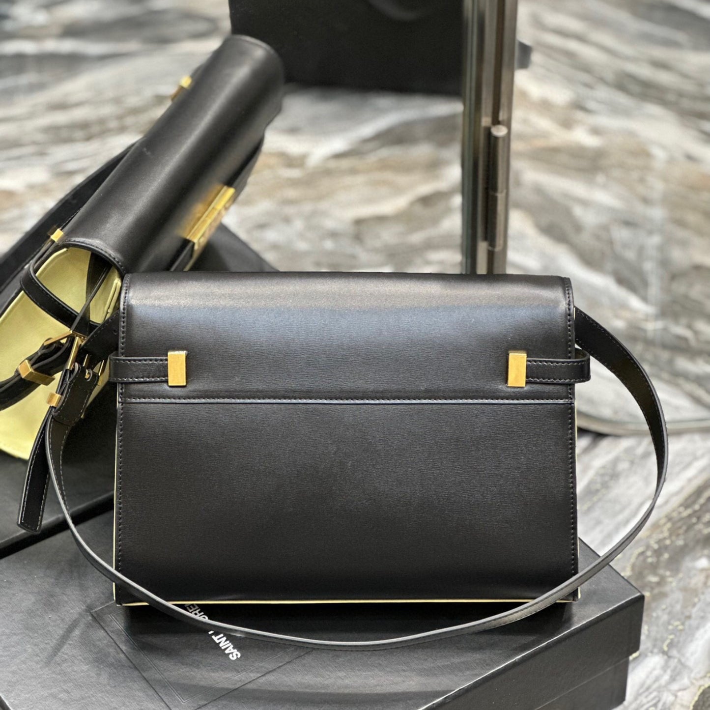 Bolsa YSL Manhattan Bege com preto pequena