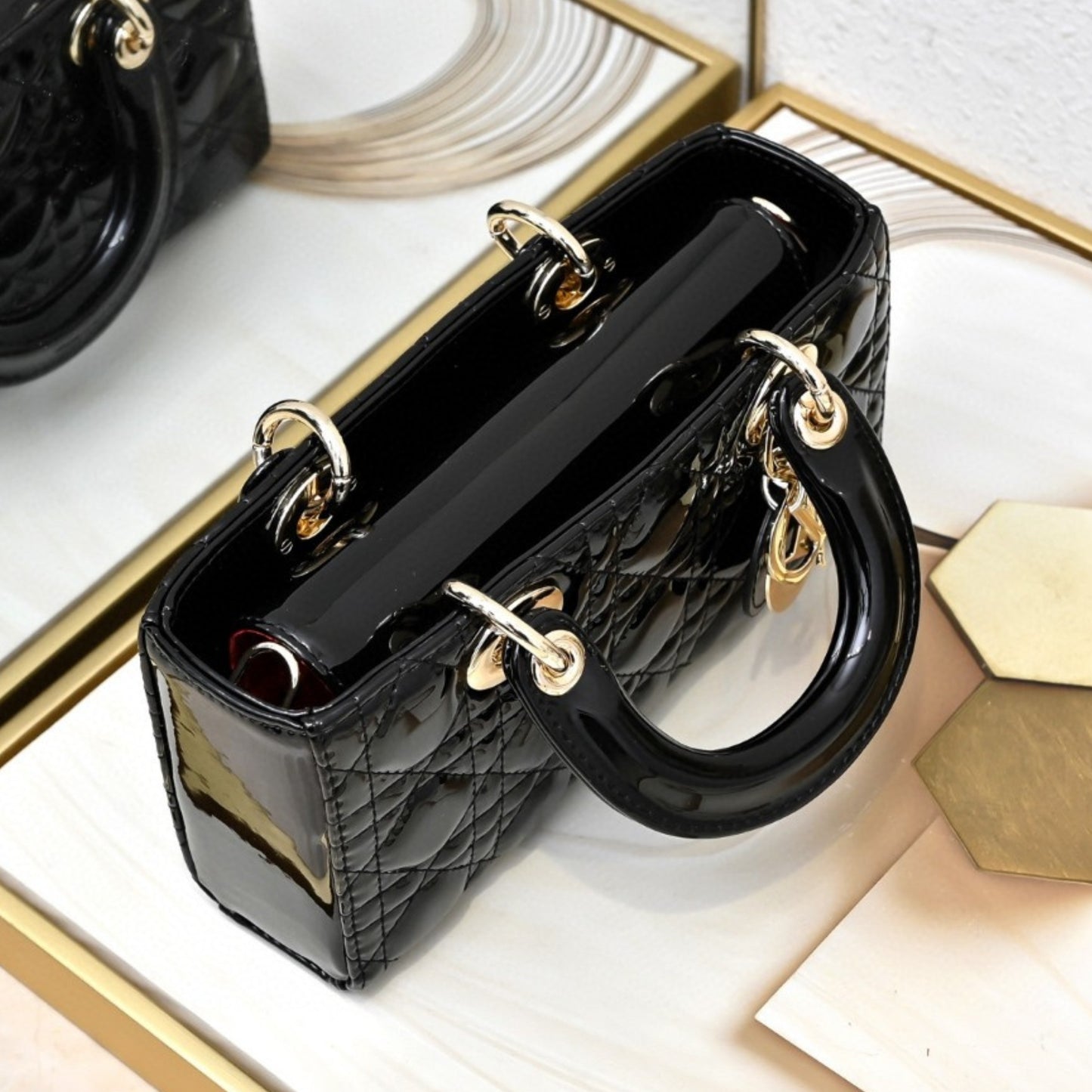 Bolsa Dio Lady Joy Pequena Verniz Preto 22cm