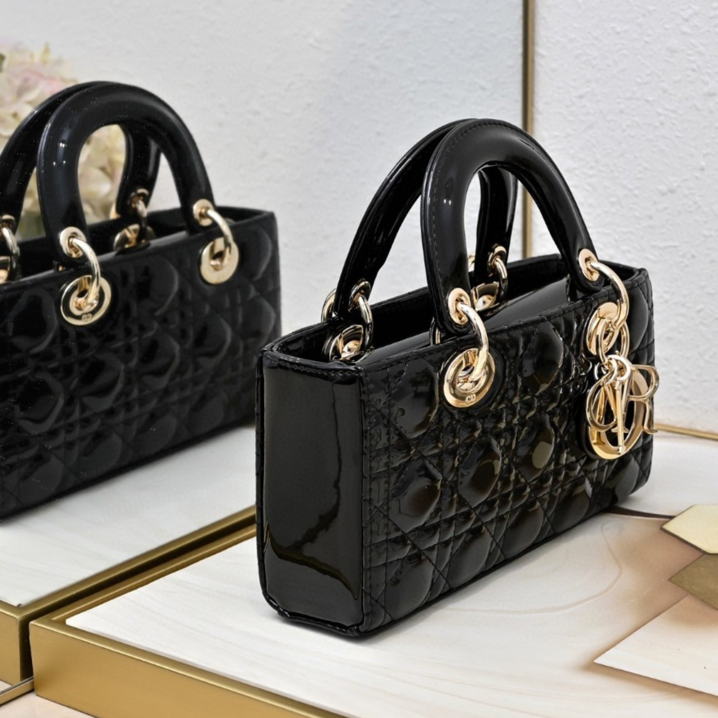 Bolsa Dio Lady Joy Pequena Verniz Preto 22cm