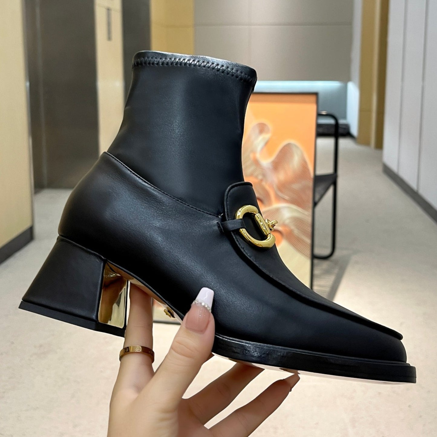 Bota GG com detalhe horsebit e salto 55mm Preto