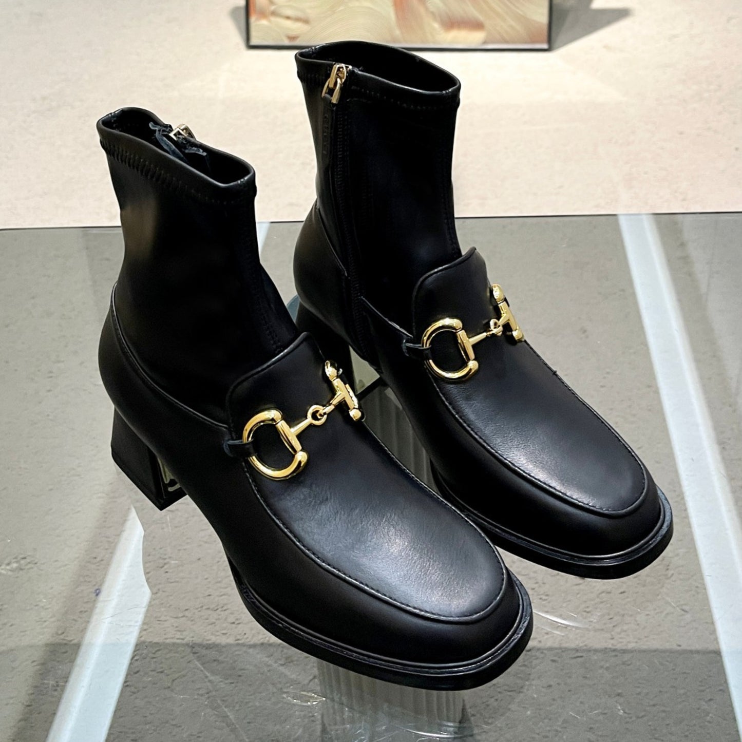 Bota GG com detalhe horsebit e salto 55mm Preto