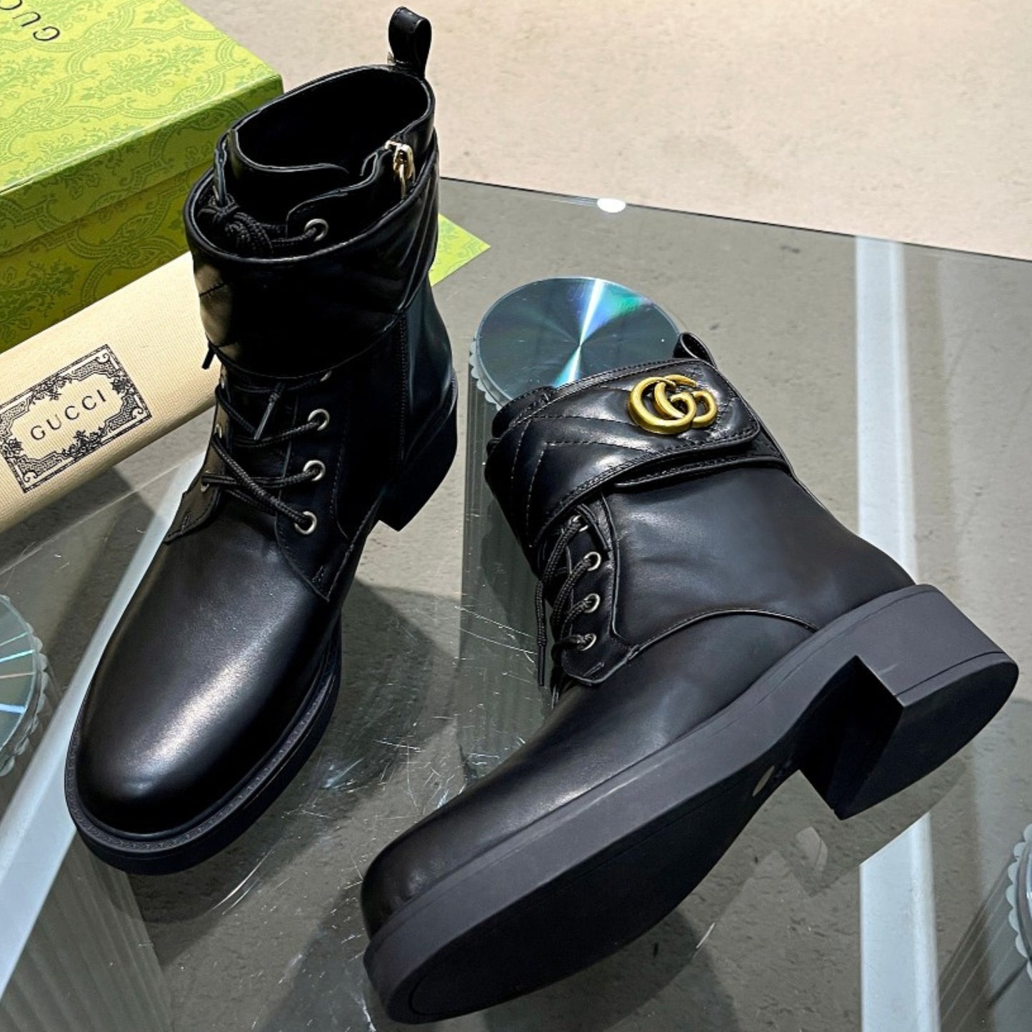 Bota GG Ankle boot GG Preta