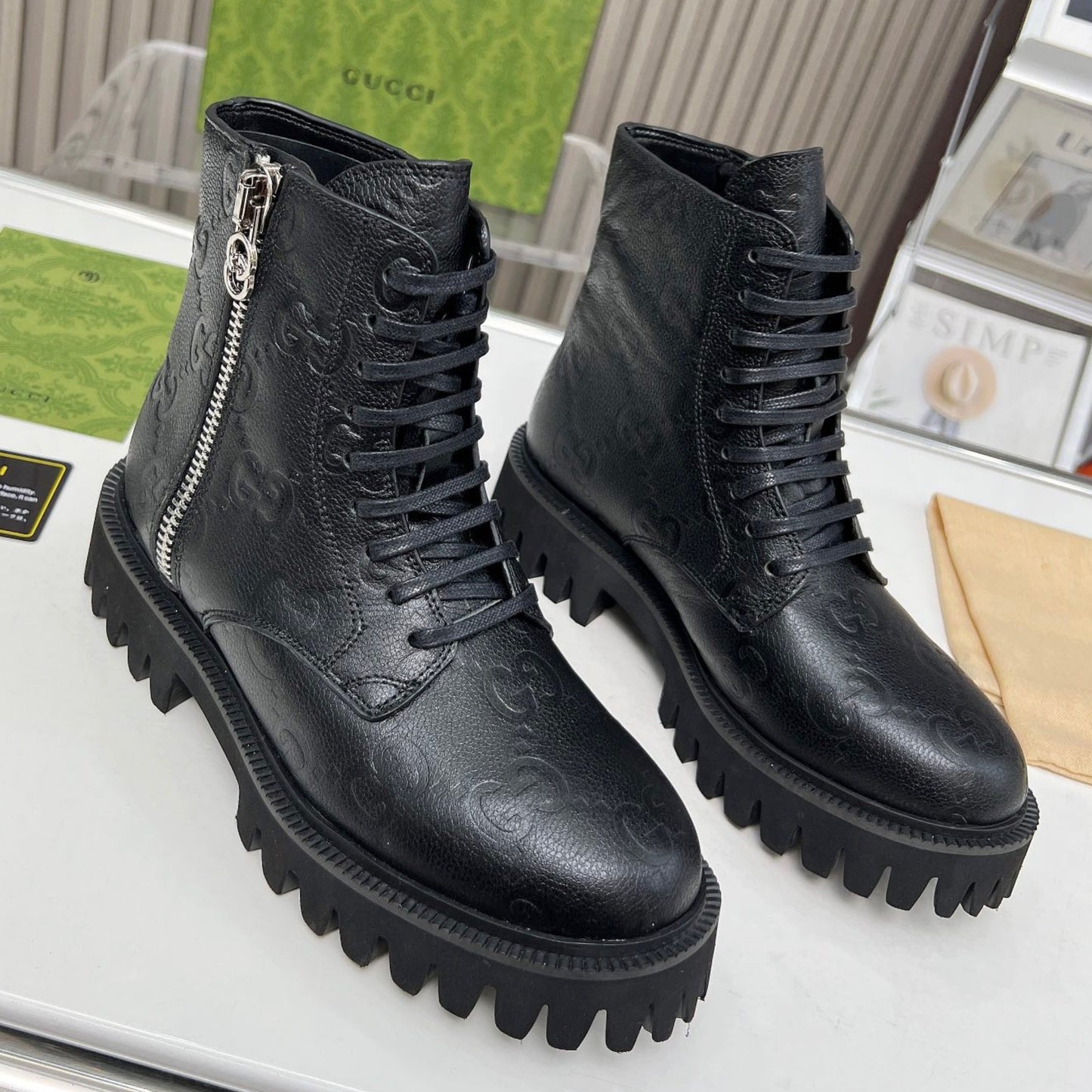 Bota GG Ankle boot GG de couro Preto