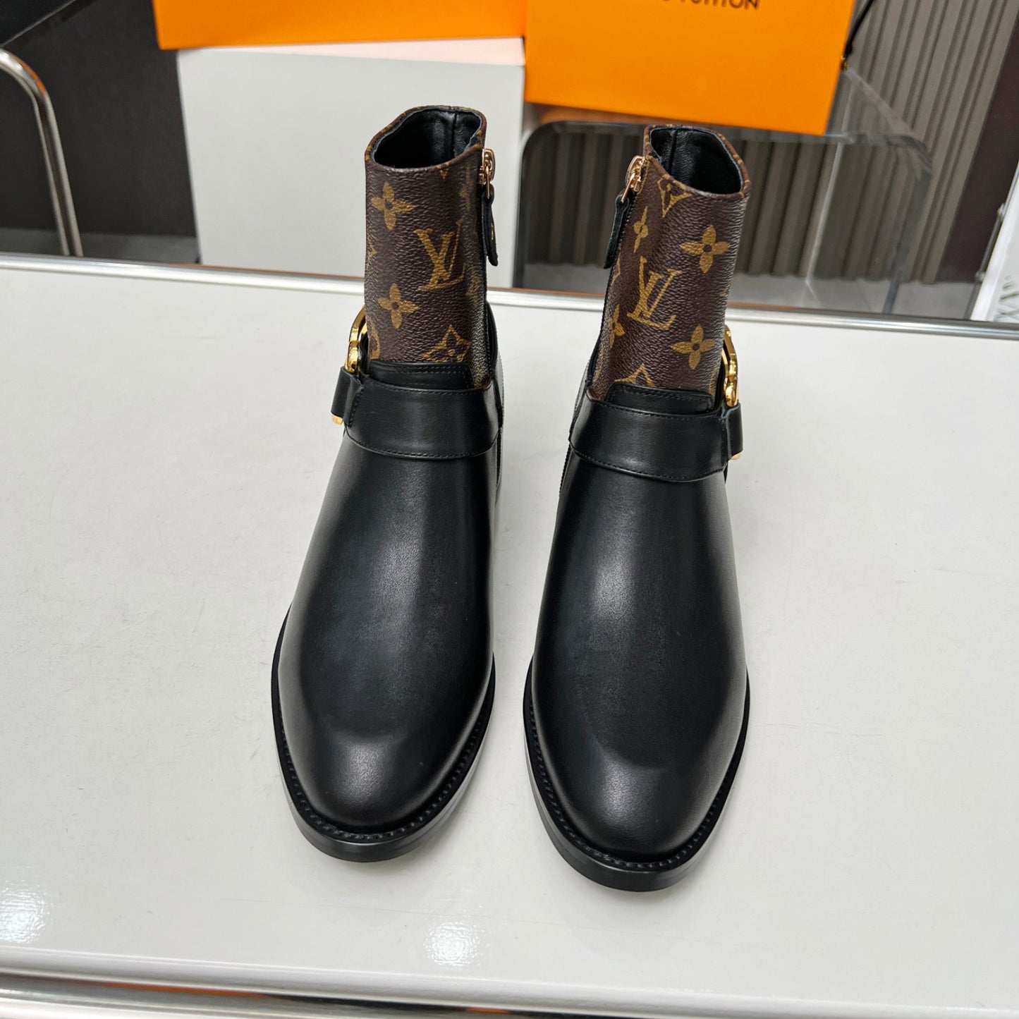 Bota LV Flat Westside Monogram