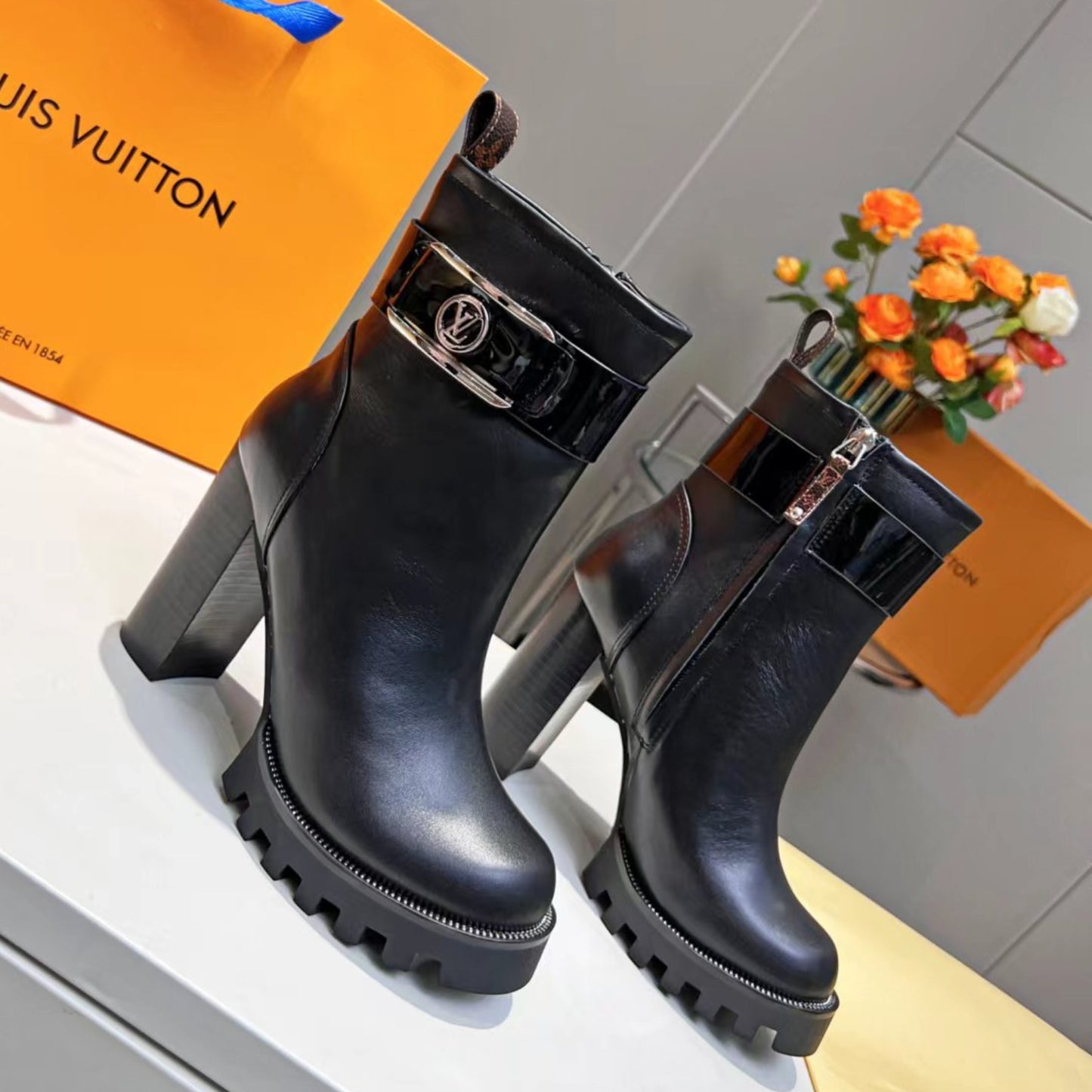 Bota LV Star Trail Couro Detalhe