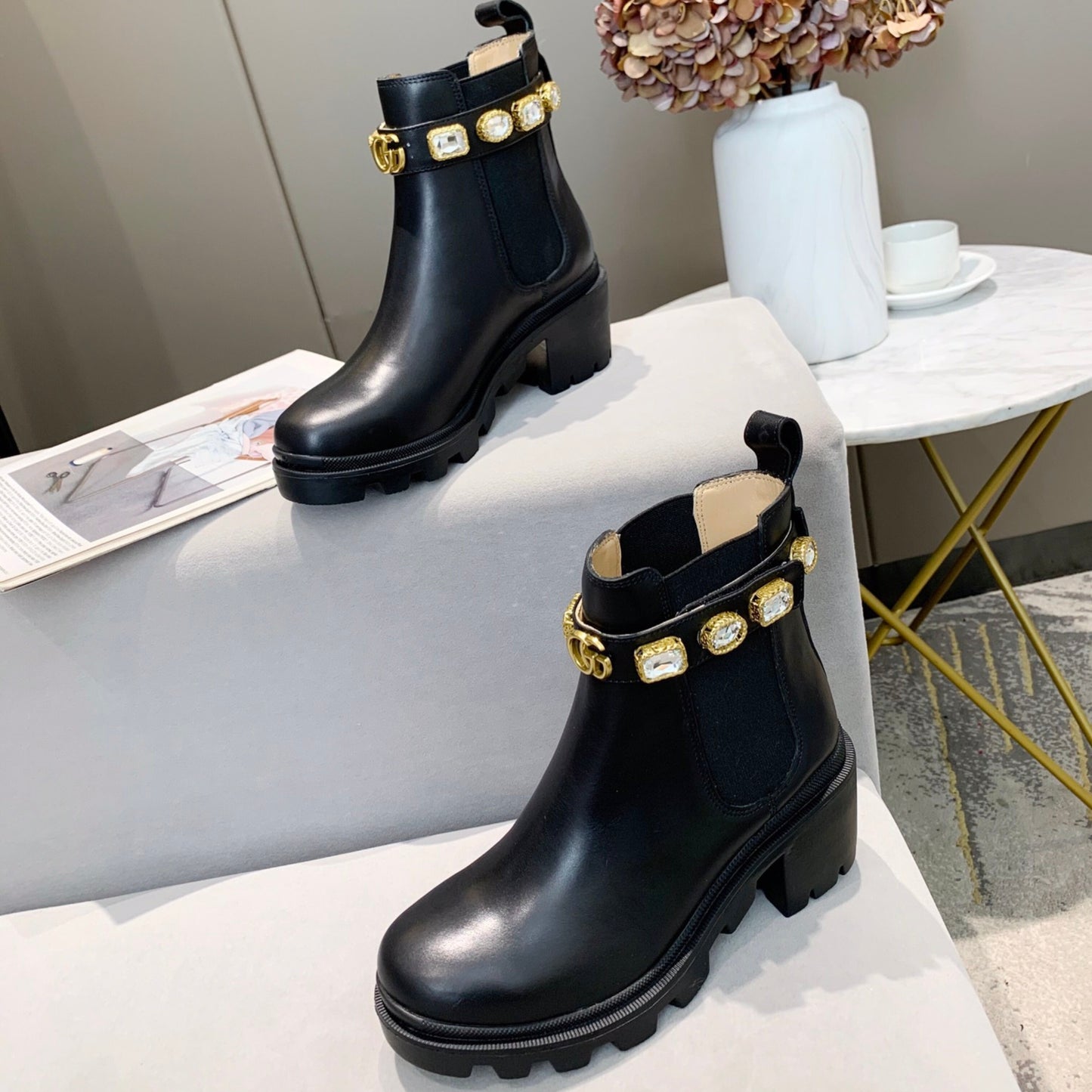 Bota GG Ankle boot Com pedras e salto 60mm