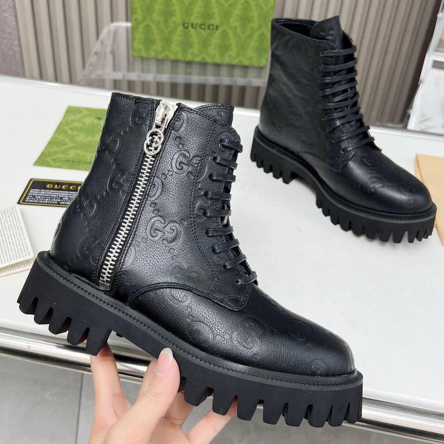 Bota GG Ankle boot GG de couro Preto