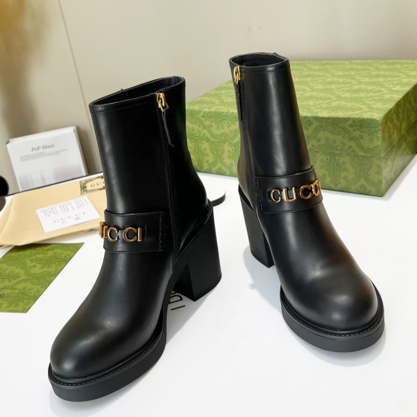 Bota de couro Preto GG com logo