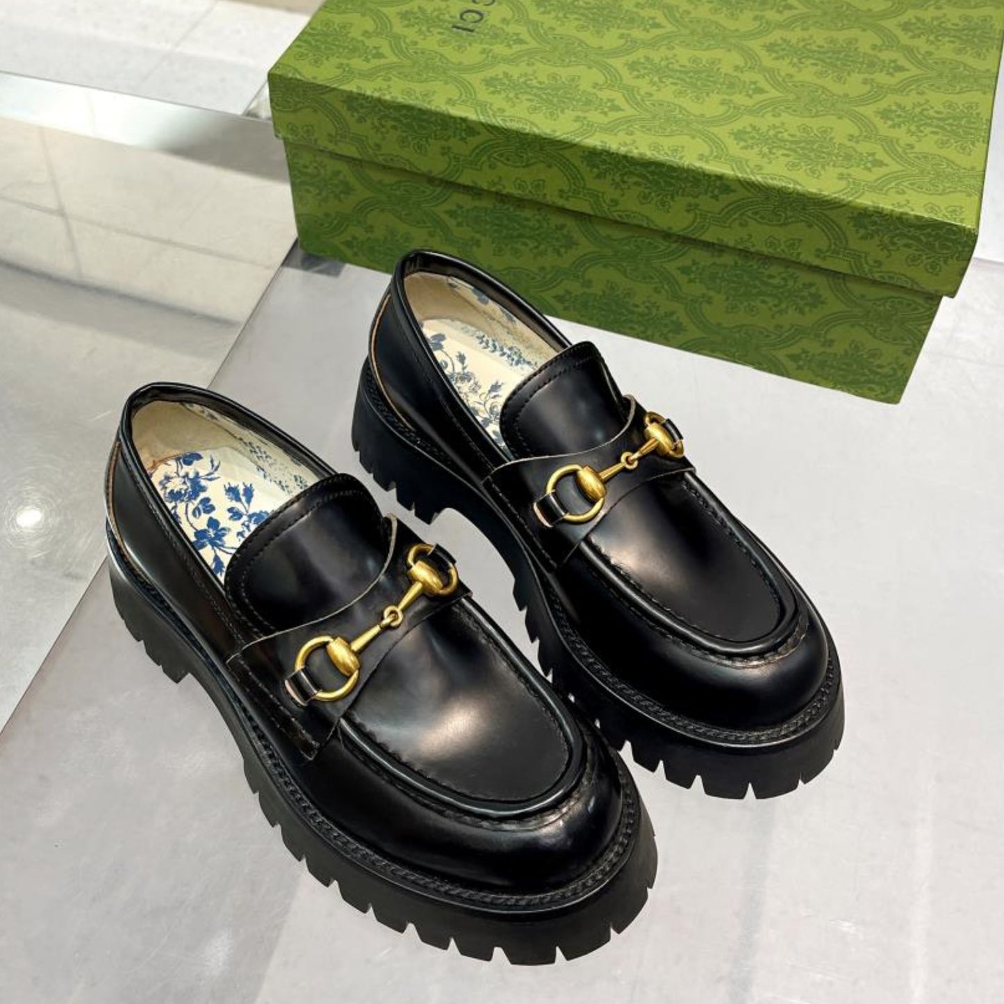 Mocassim GG de couro com detalhe Horsebit Preto