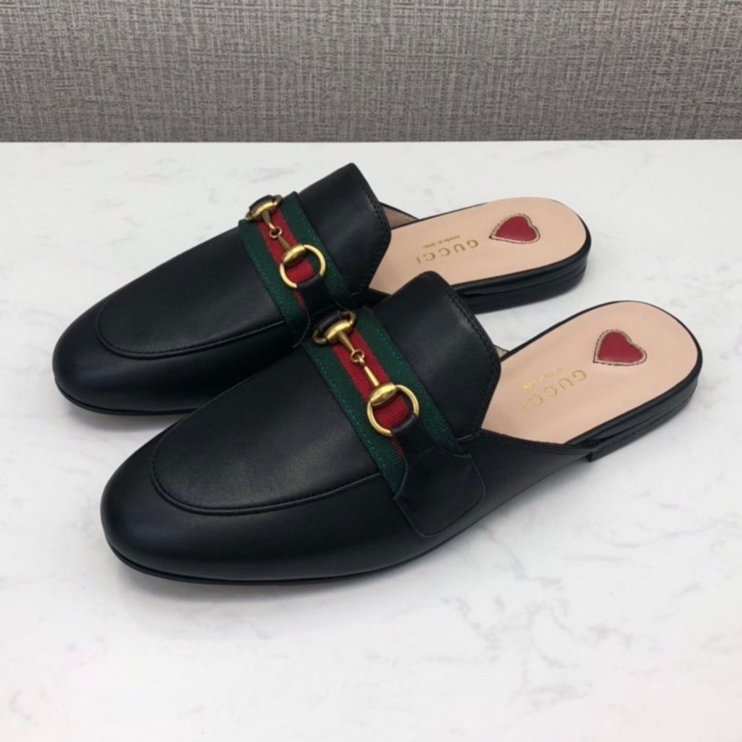 Mule GG Princetown de couro Preto com Faixa