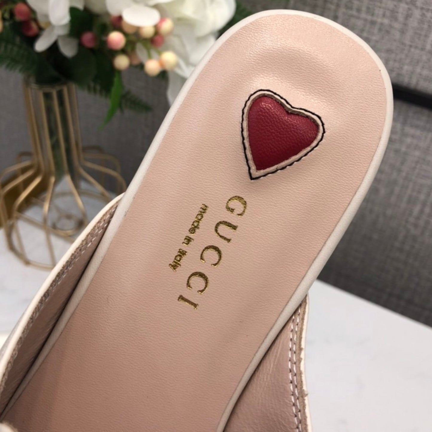 Mule GG Princetown de couro Off White com Faixa