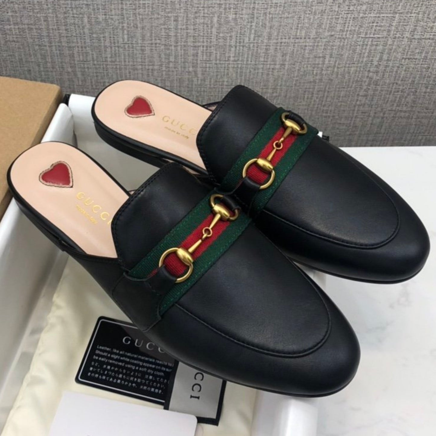 Mule GG Princetown de couro Preto com Faixa