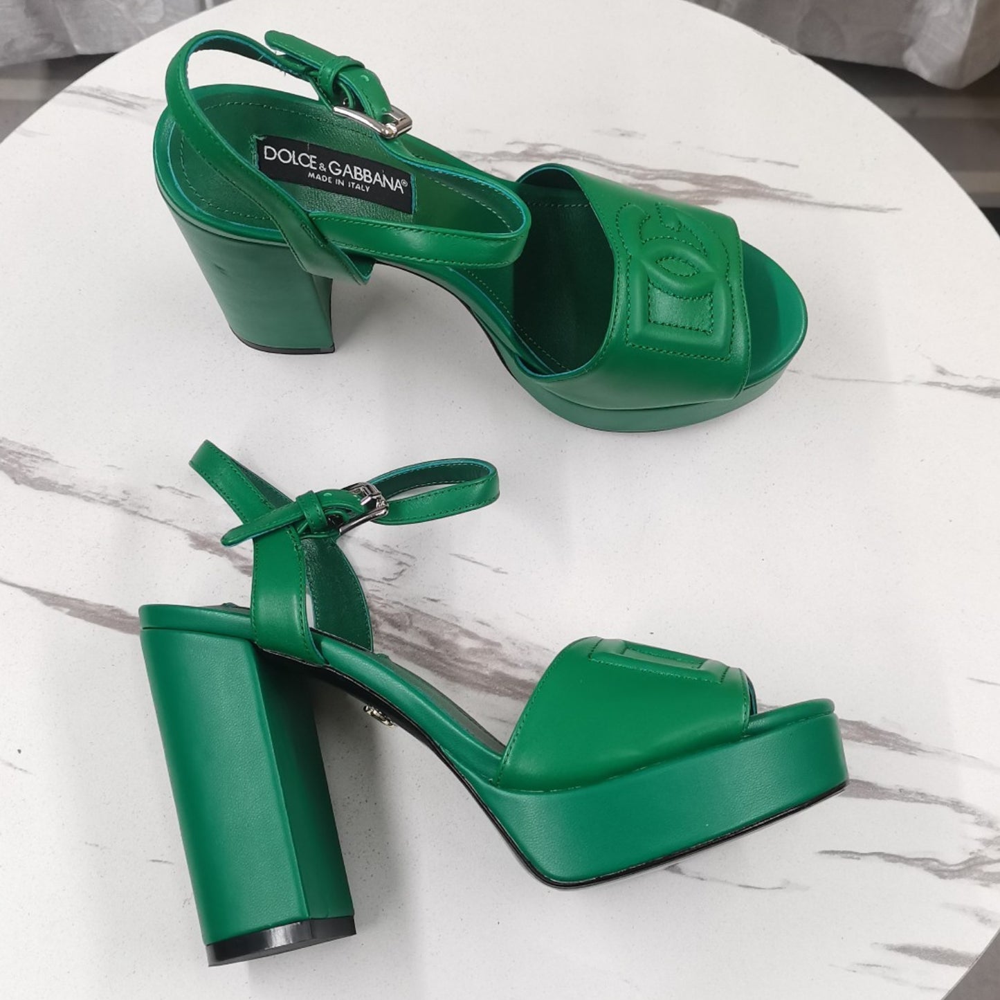 Sandalia DG Plataforma Verde com Logo Salto 11,5cm