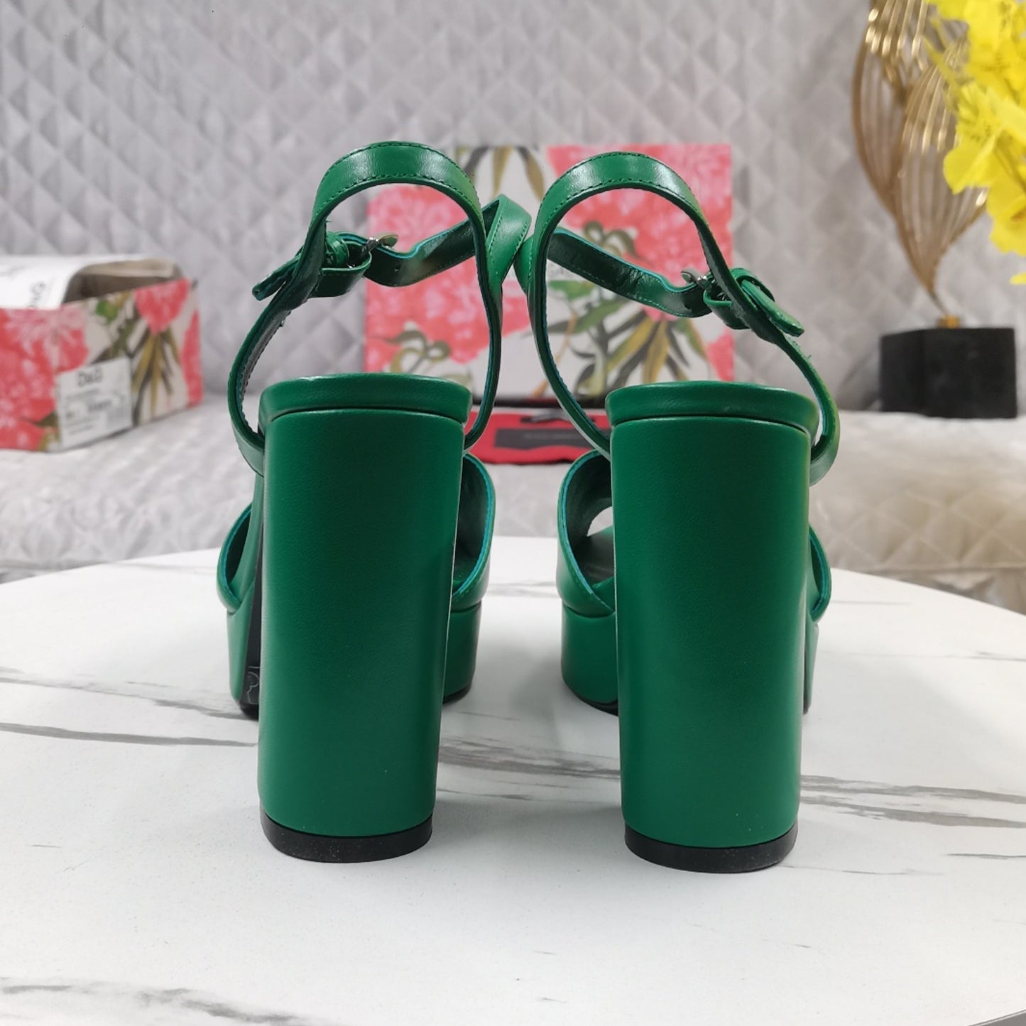 Sandalia DG Plataforma Verde com Logo Salto 11,5cm