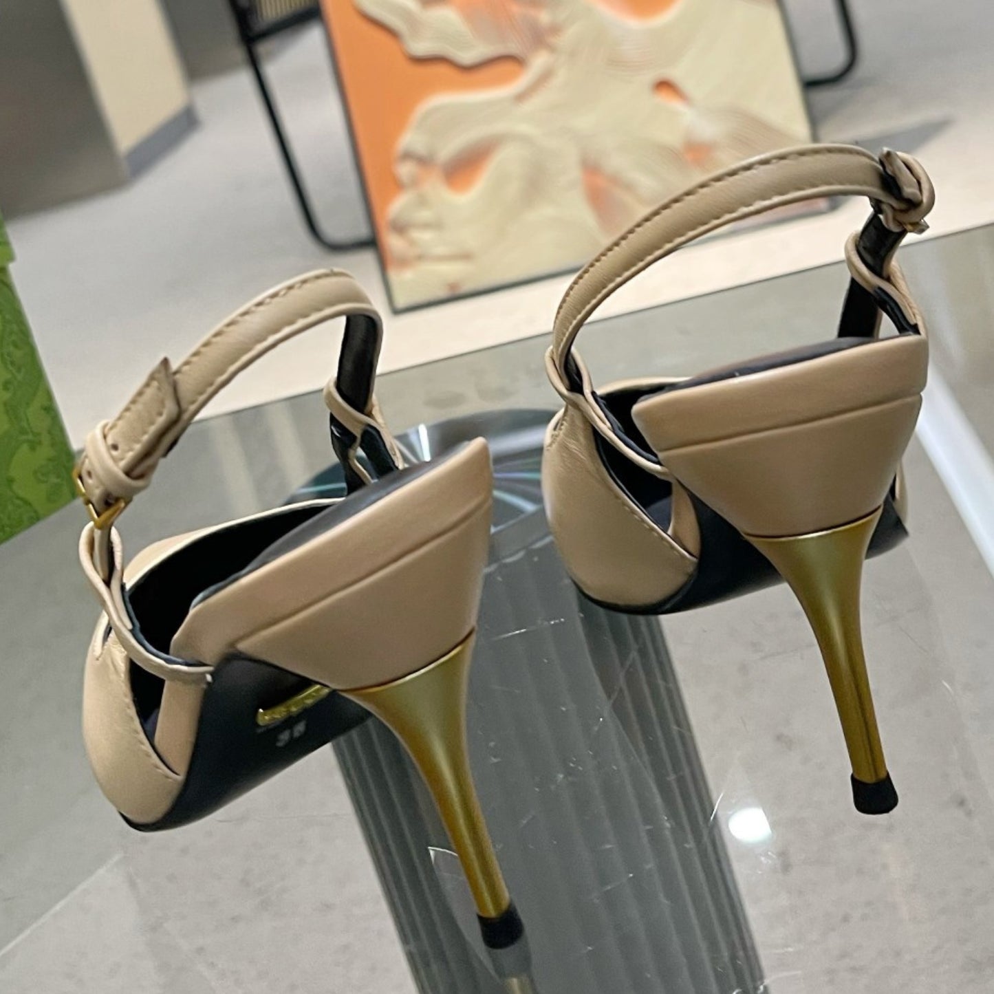 Scarpin GG Bege Salto 8,5cm
