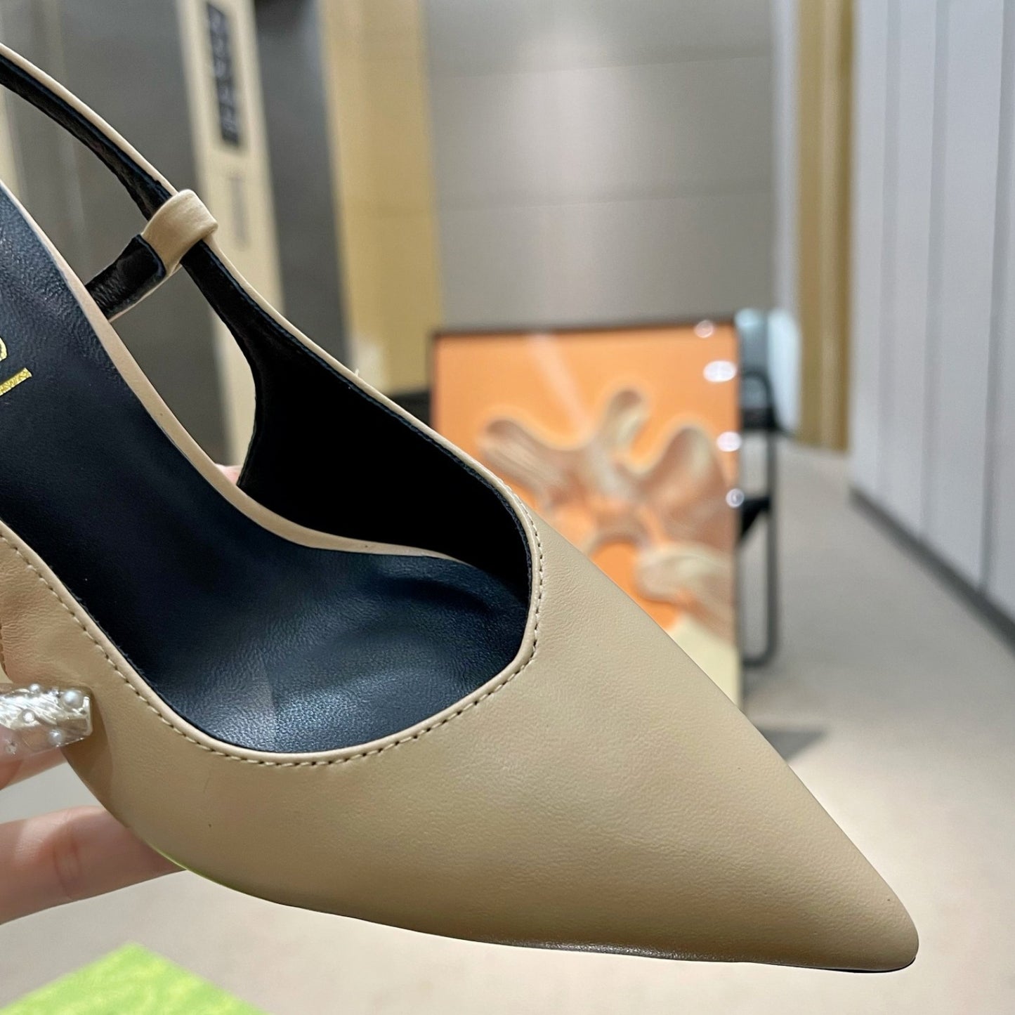 Scarpin GG Bege Salto 8,5cm