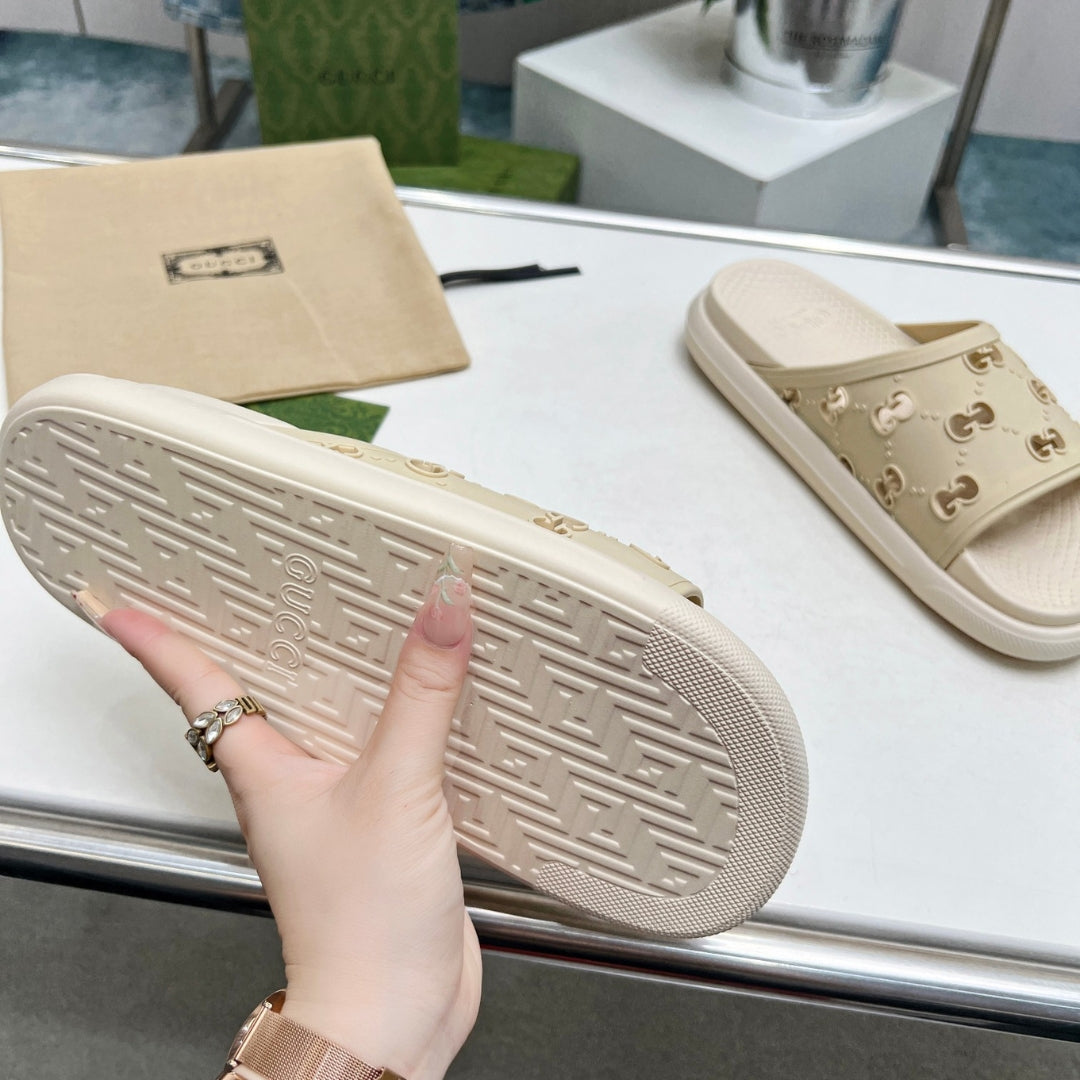 Chinelo Slide GG Bege Detalhes