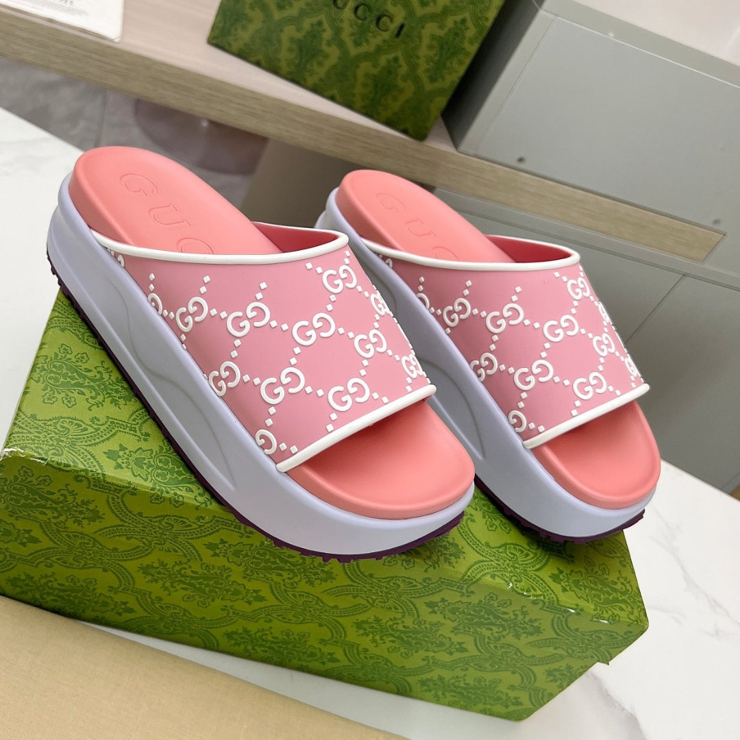 Chinelo Slide GG Rosa e Lilas Canvas Branco Detalhes