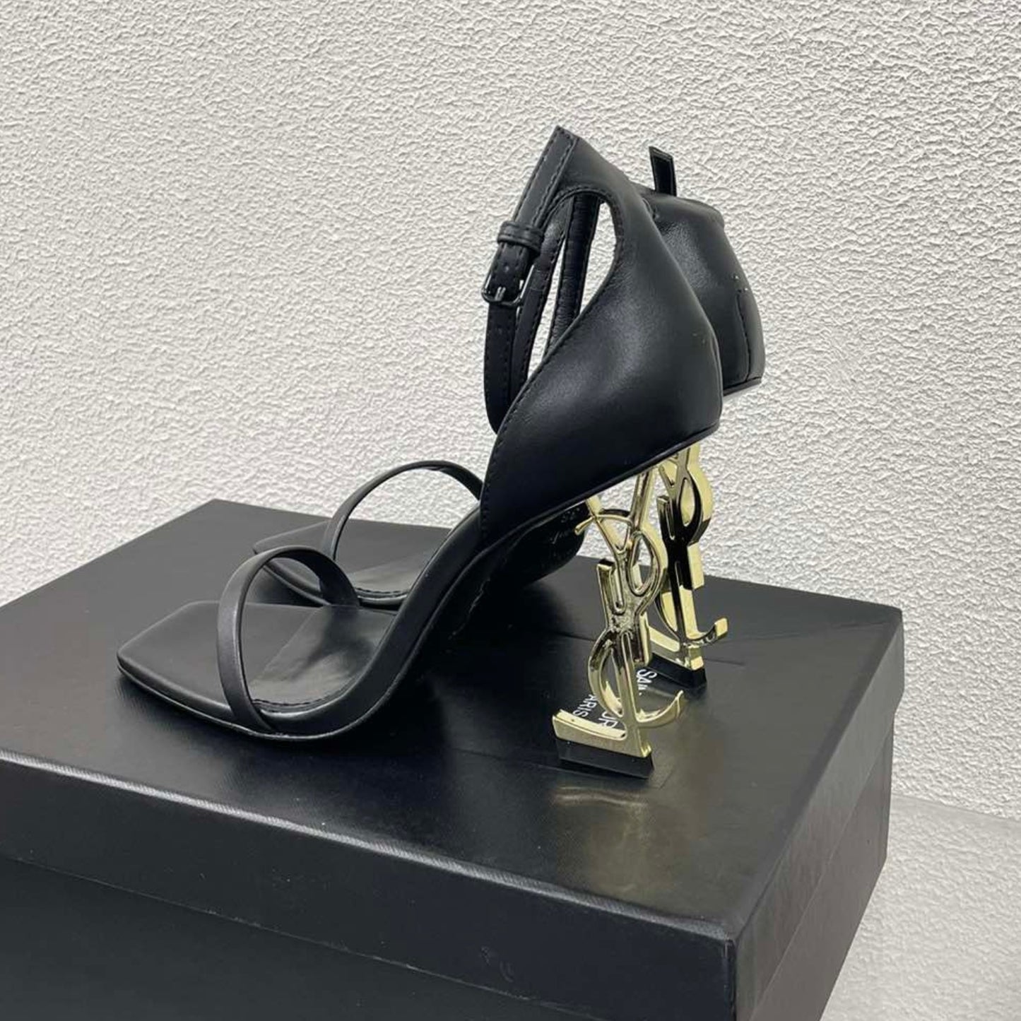Sandalia Ysl Preto Opyum