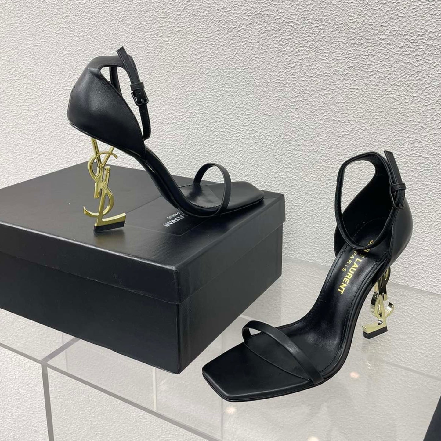 Sandalia Ysl Preto Opyum