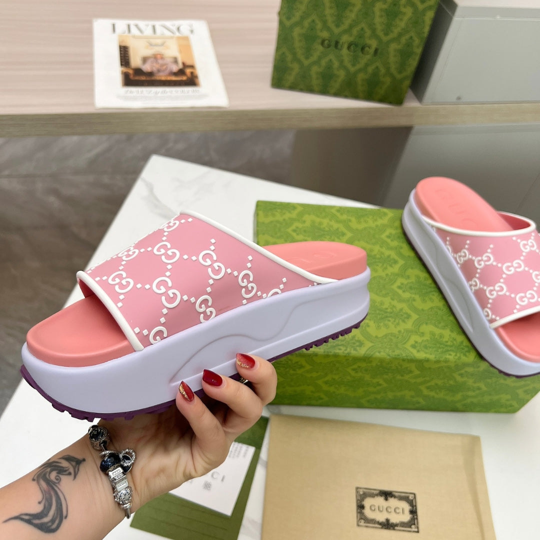 Chinelo Slide GG Rosa e Lilas Canvas Branco Detalhes