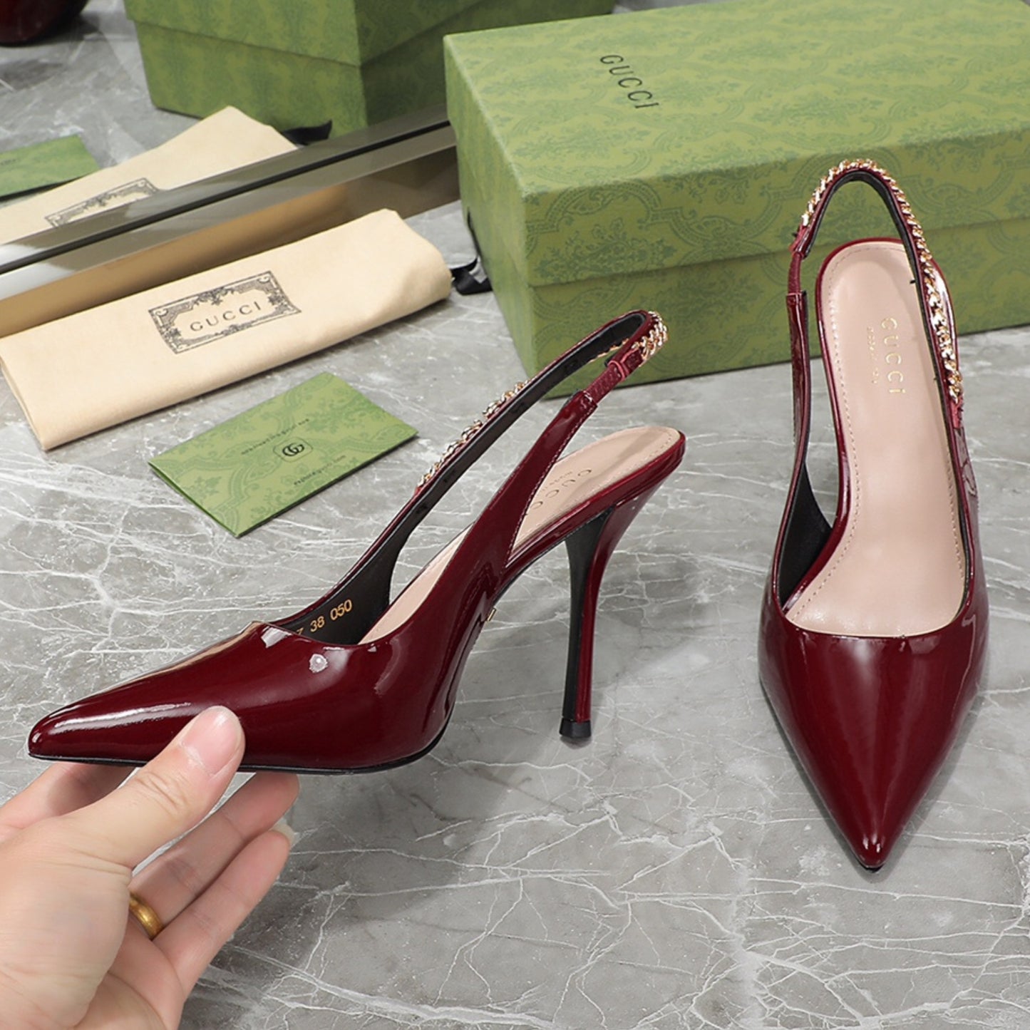 Sandália GG Scarpin Signoria Vermelho com salto 105mm