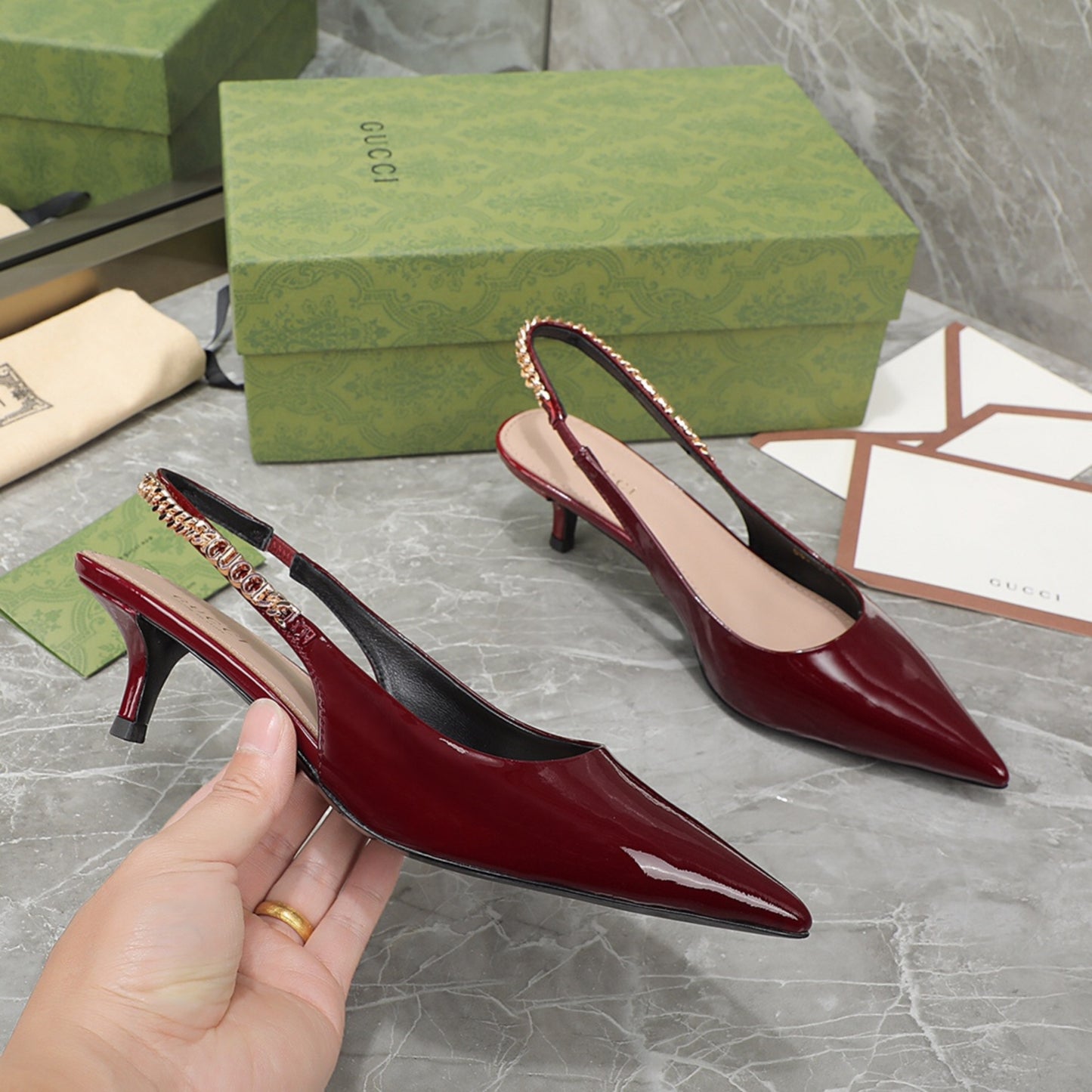 Scarpin GG Signoria Vermelho com salto 45mm