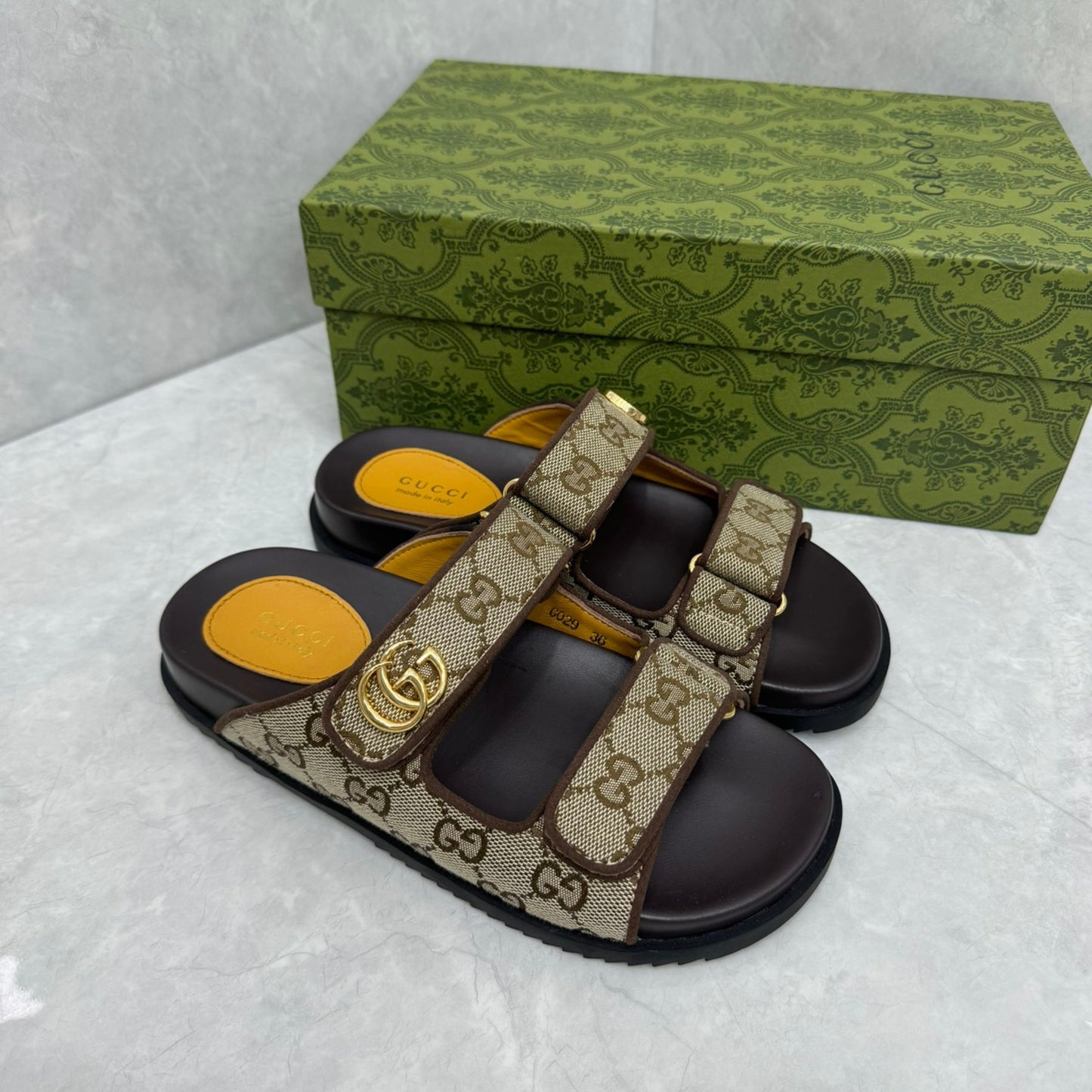 Sandália GG Slider com Double Bege com preto