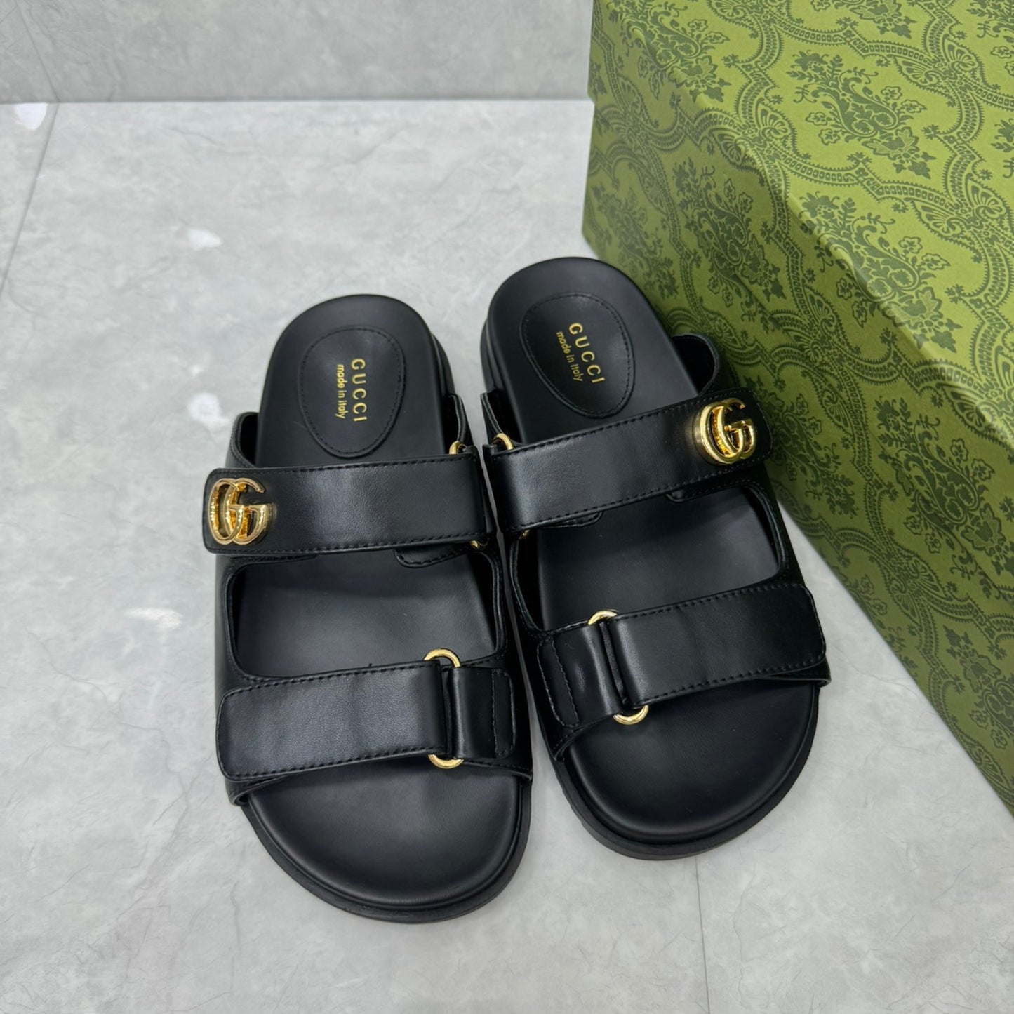 Sandália GG Slider com Double com preto Couro