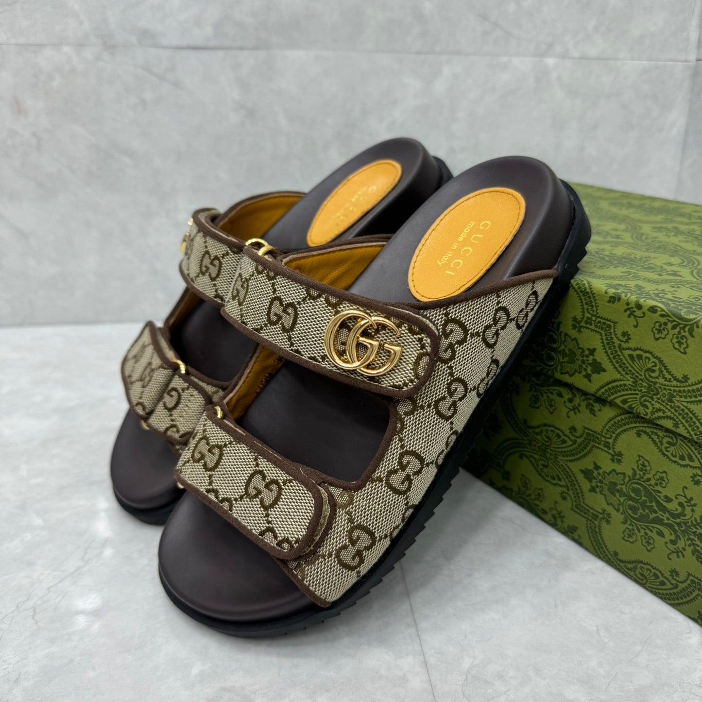 Sandália GG Slider com Double Bege com preto