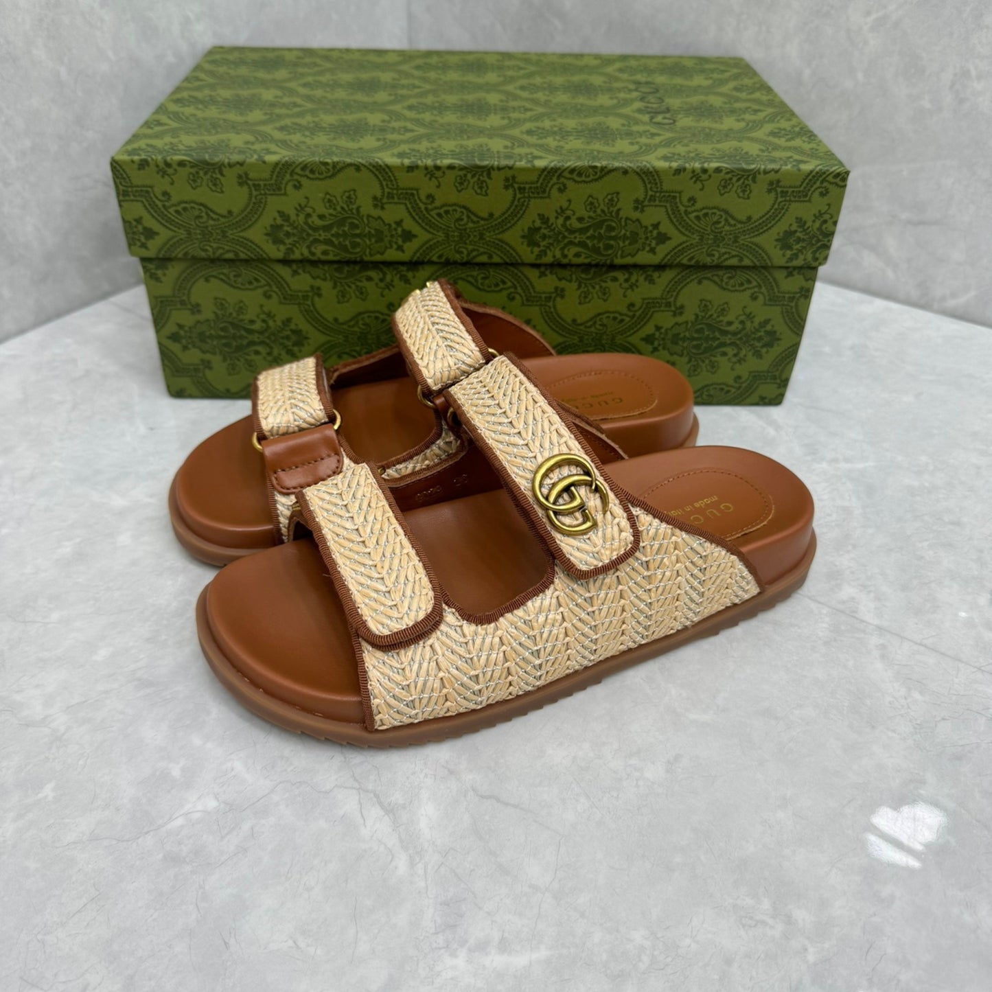Sandália GG Slider com Double GG Bege