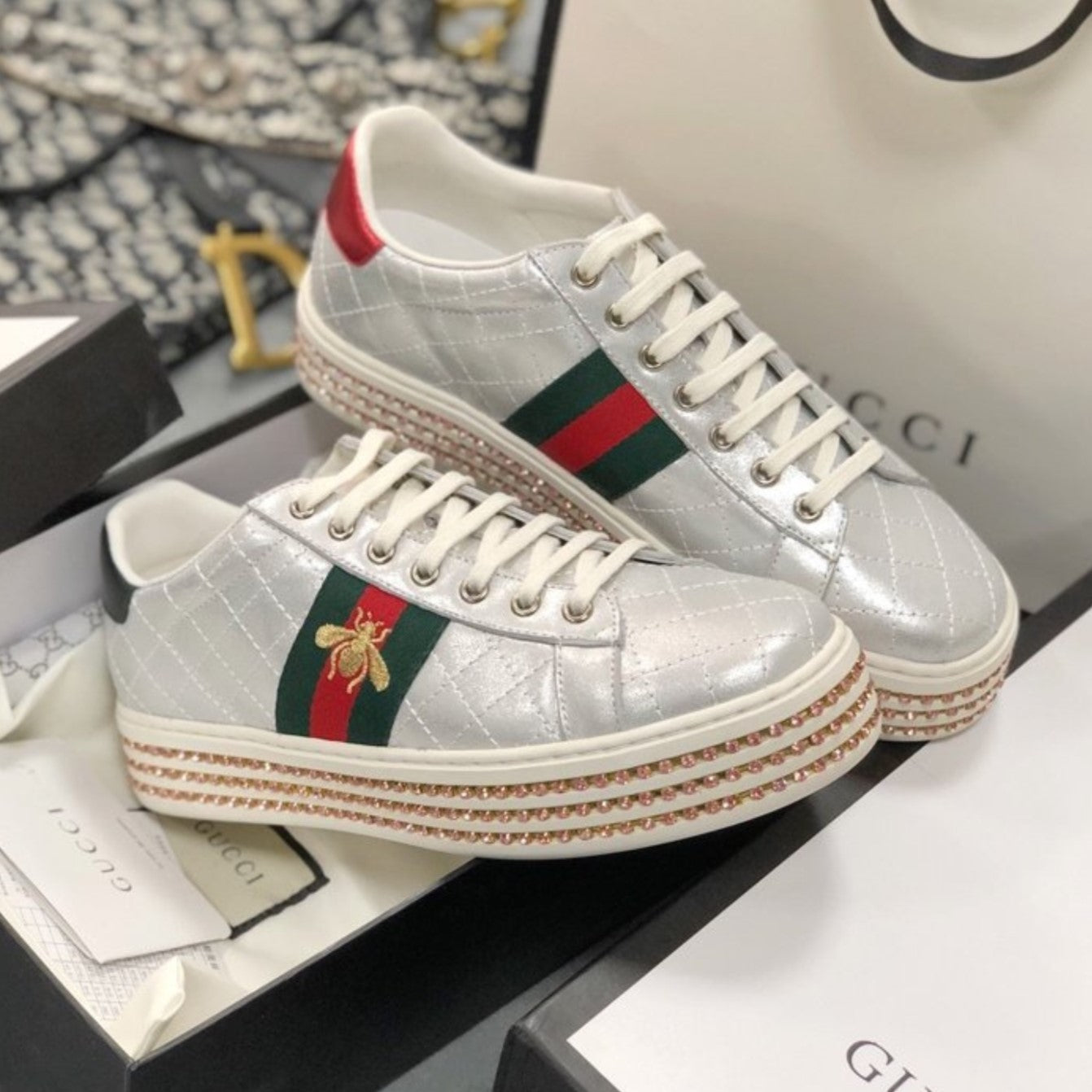 Tenis GG Silver Couro Web Ace Crystal Embellished Platforma abelha