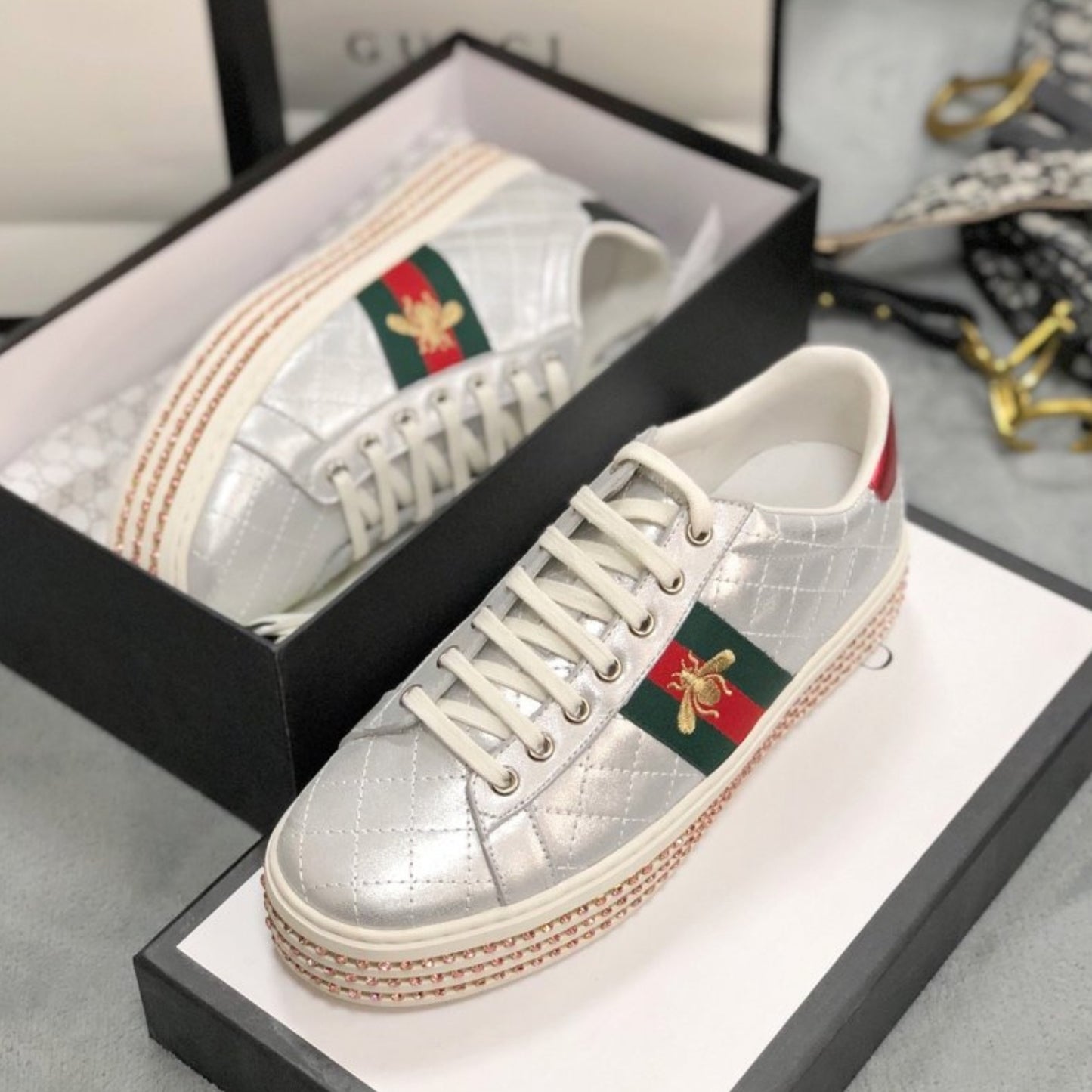 Tenis GG Silver Couro Web Ace Crystal Embellished Platforma abelha